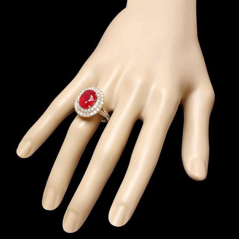 Taille mixte Bague en or jaune massif 14 carats avec rubis rouge de 9,70 carats et diamants naturels en vente