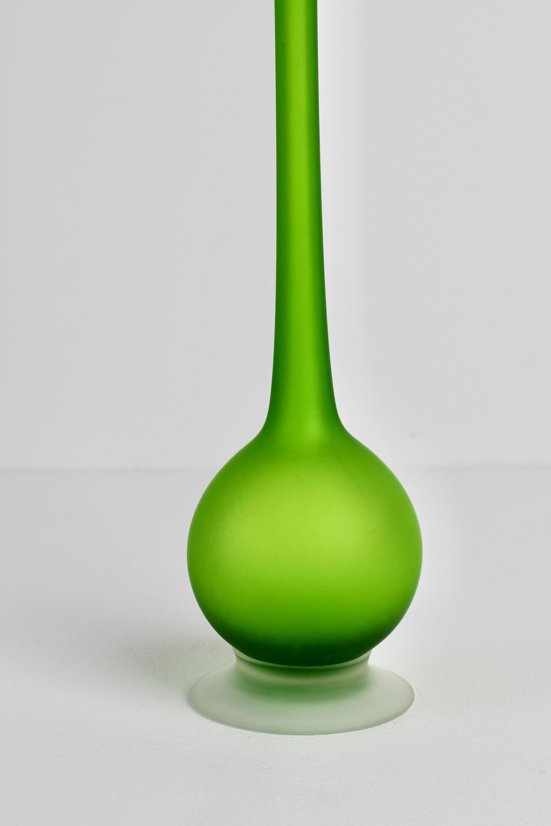 1970s Colorful Green Carlo Moretti Satinato Italian Murano Glass Pencil Vase For Sale 1