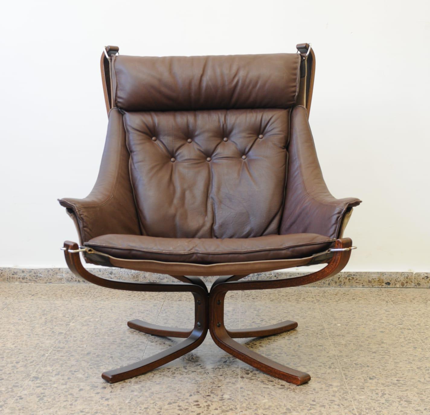 !970s Falcon Lounge Chairs by Sigurd Ressell In Good Condition For Sale In PEGO, ES