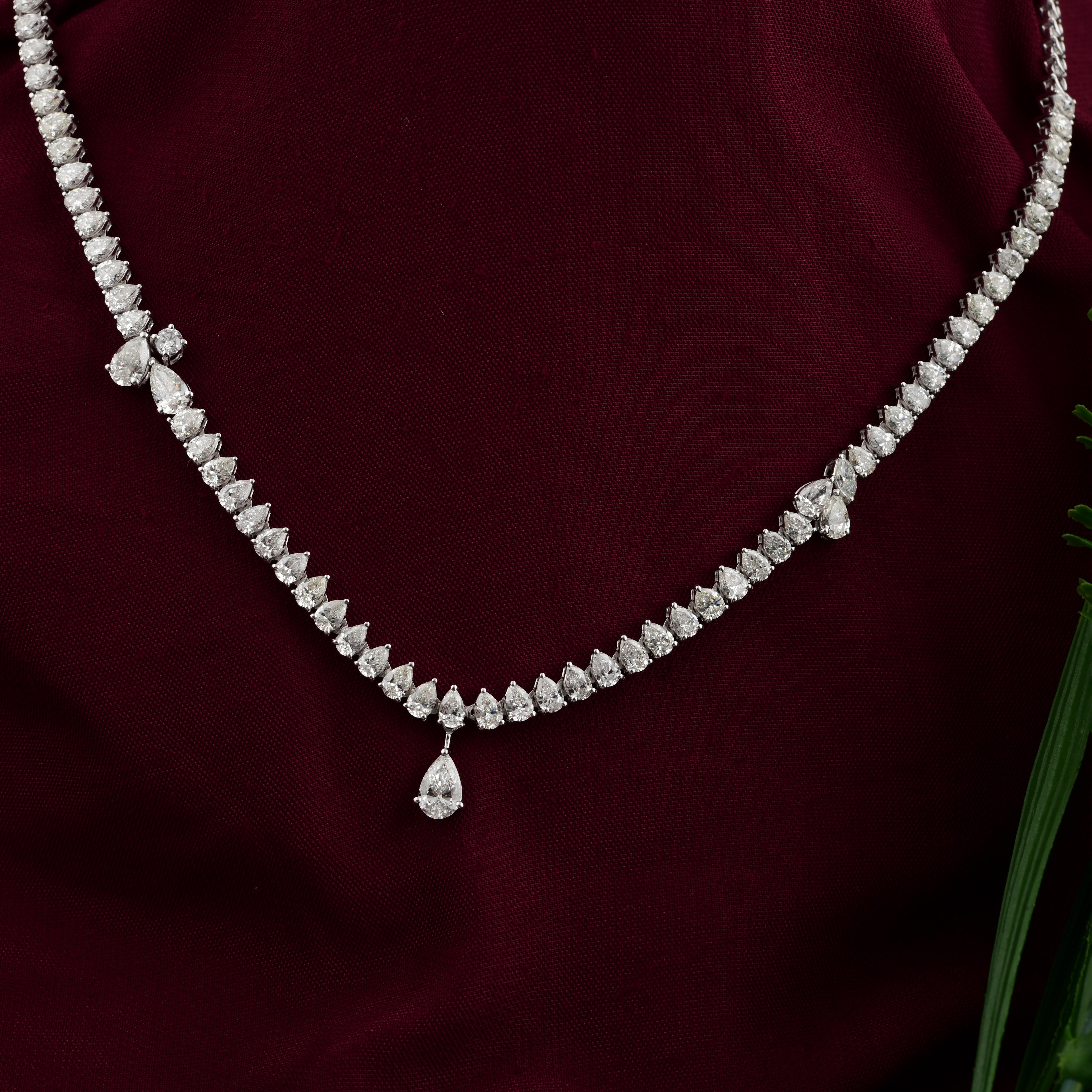 Donna 9,71 Carati SI/HI Pear Natural Diamond Tennis Drop Collana in oro bianco 14 Karati in vendita