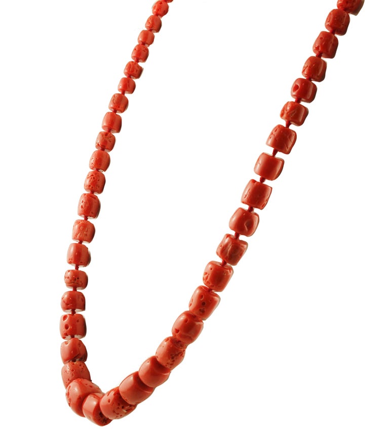 97.1 g Coral Necklace at 1stdibs