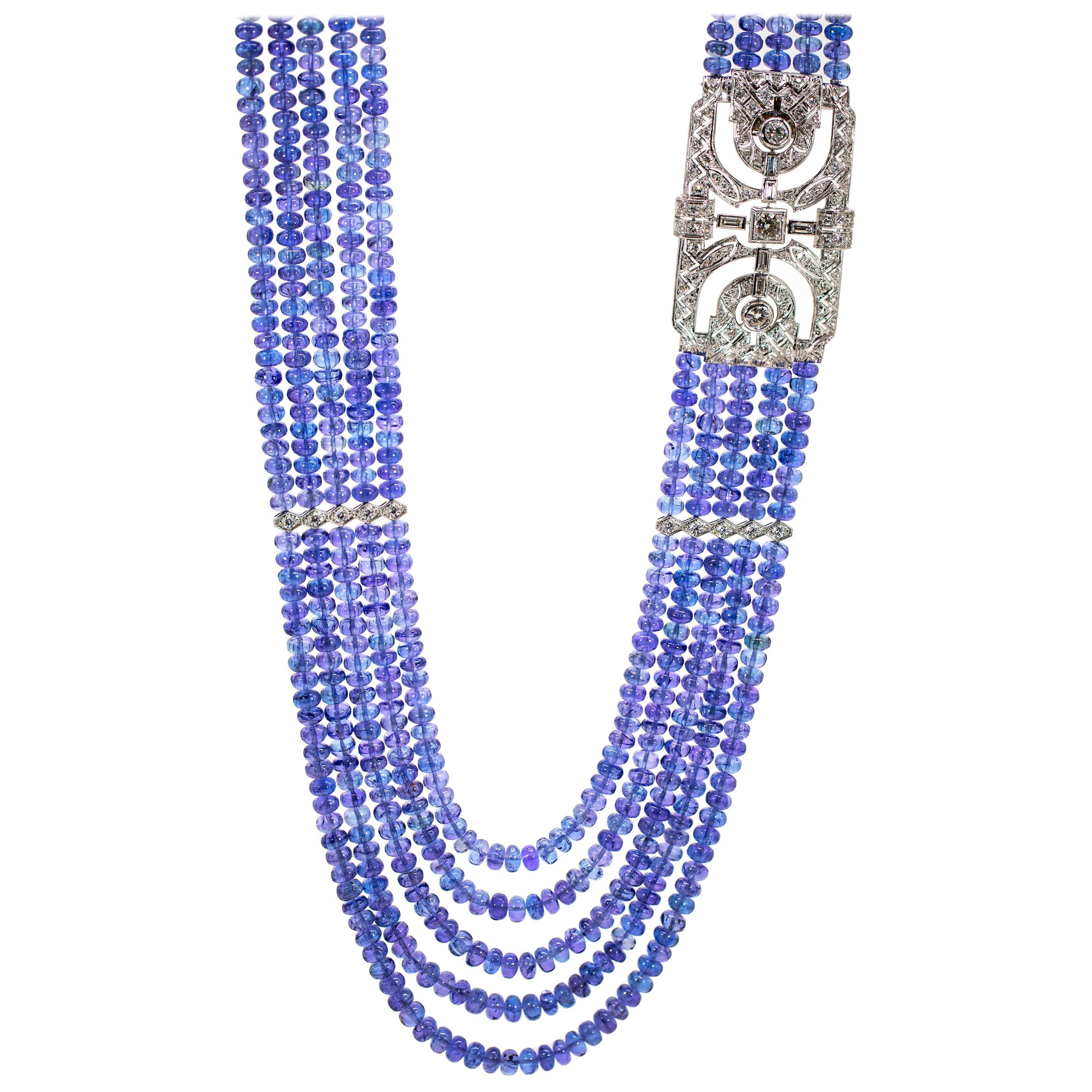 972 Carat of Tanzanite with 8.56 Carat of Diamond Necklace set in Platinum For Sale