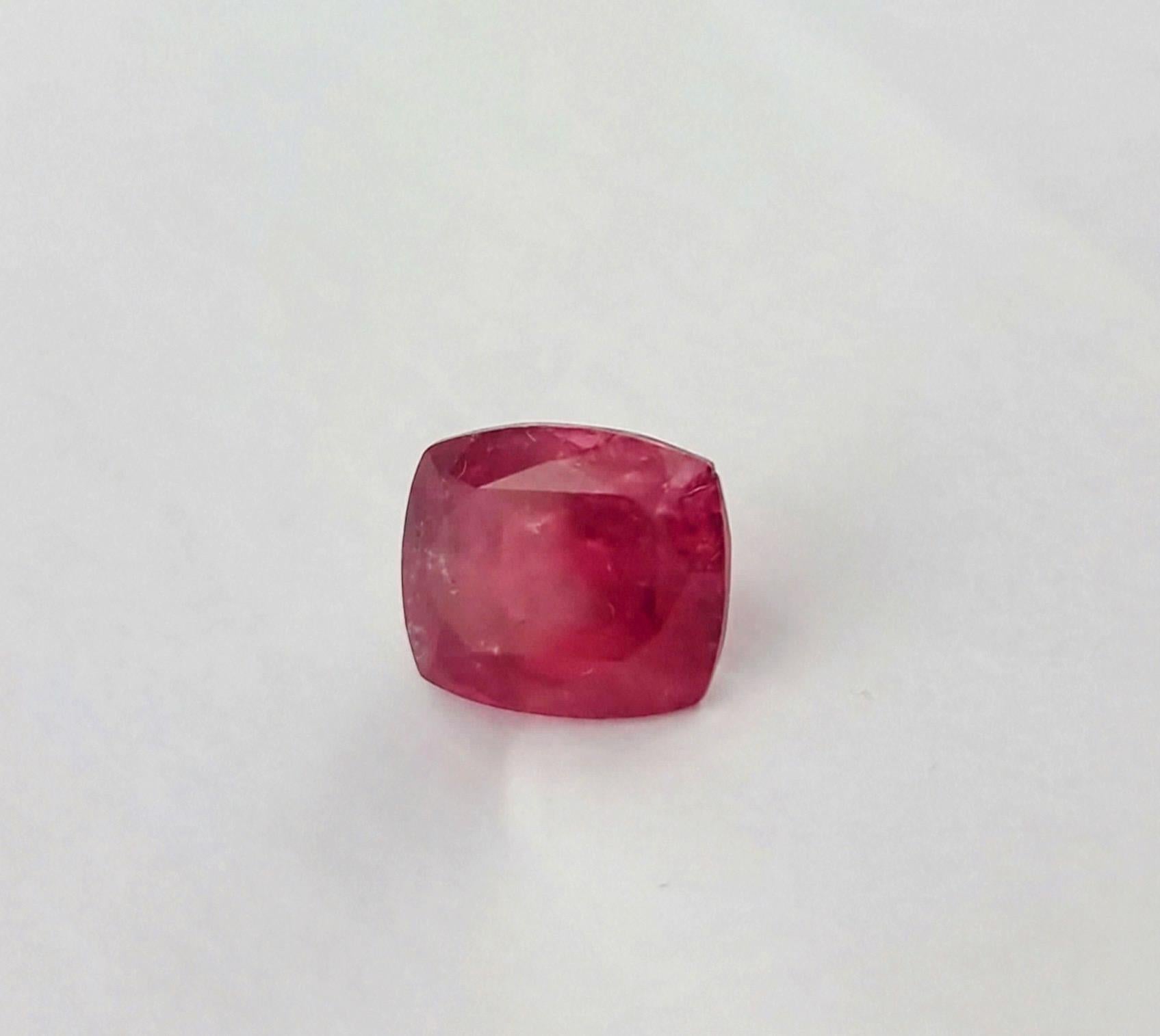 9.72ct Rubelite Tourmaline rouge taillée en coussin Gemstone en vente 1