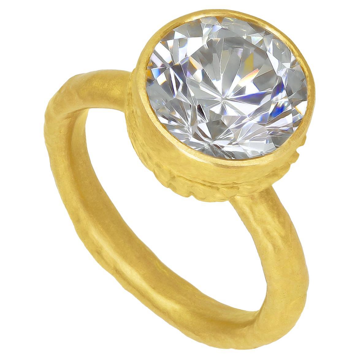 9.72ct Fiery Round White Zircon Carved Yellow Gold Solitaire Ring, Eva Steinberg For Sale