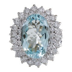 9.74 Carat Natural Aquamarine 18 Karat White Gold Diamond Ring
