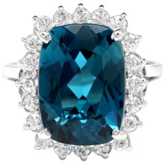 9.75 Carat Natural Impressive London Blue Topaz and Diamond 14k Yellow Gold Ring