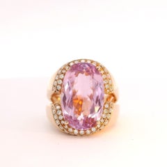 9.75 Carat Oval Pink Kunzite Ring in 18K Rose Gold with Diamonds