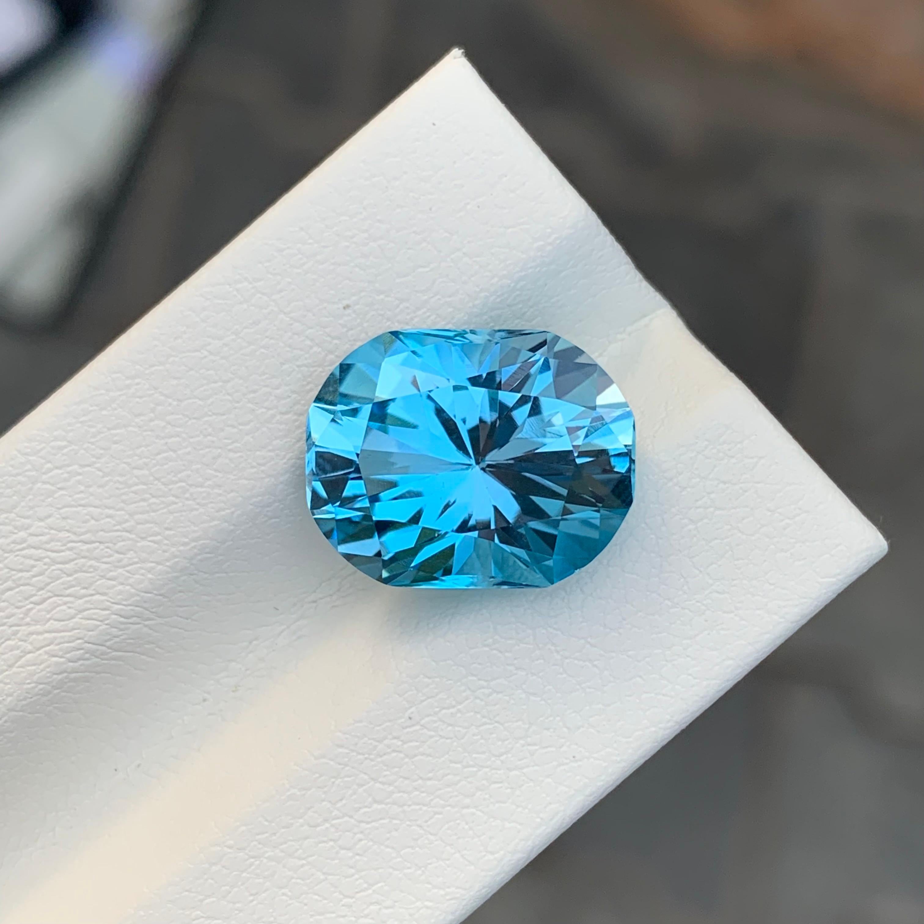 Topaze bleu ciel en vrac
Poids : 9,75 carats
Dimension : 14,1 x 11,1 x 8,5 mm
Origine : Brésil
Forme : Coussin 
Couleur : Bleu ciel
Certificat : Sur demande du client 

Les avantages de la topaze bleue :
Il aide à améliorer la communication et