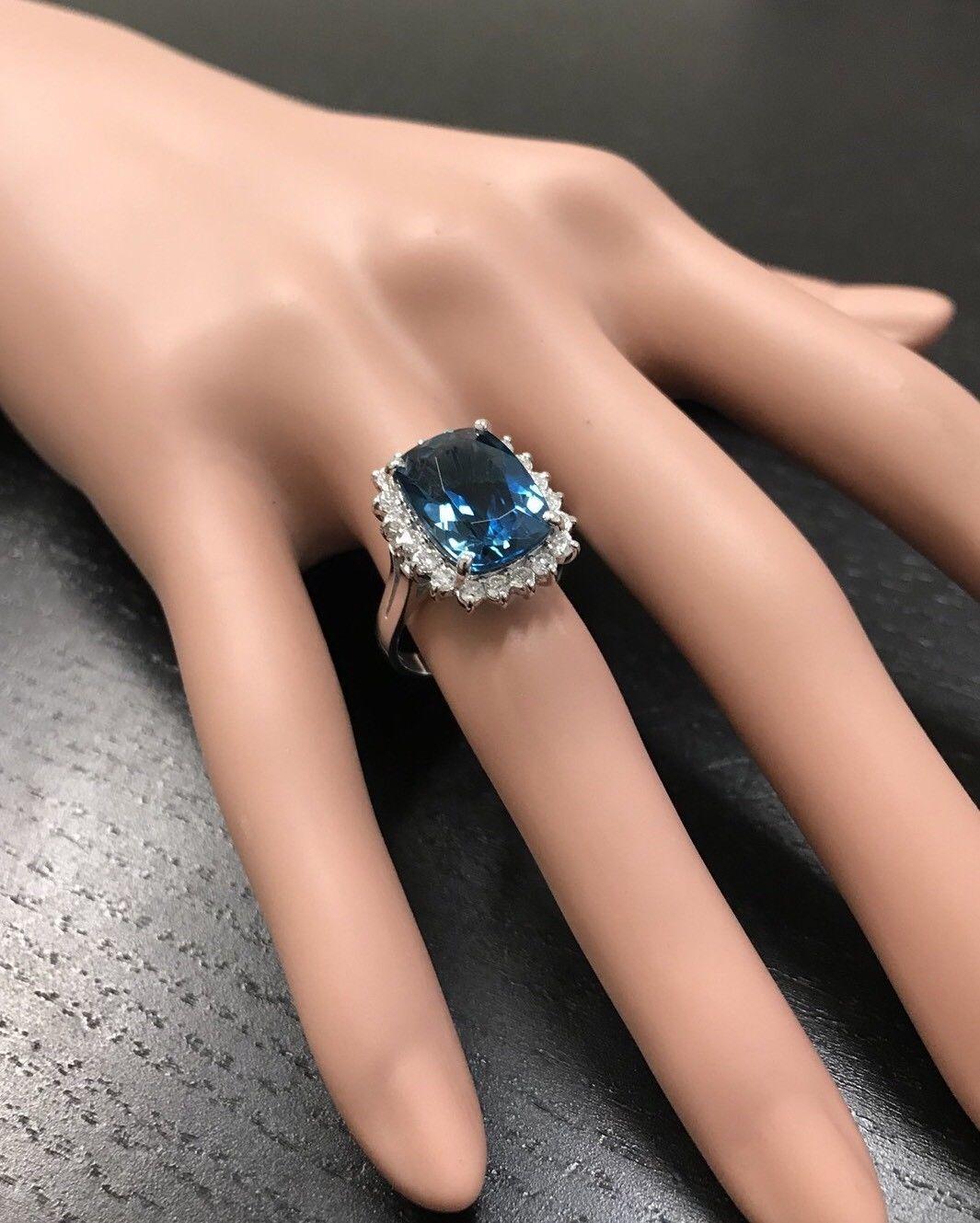Anillo de oro amarillo de 14k con topacio azul de Londres y diamantes de 9,75 quilates naturales impresionantes en venta 2
