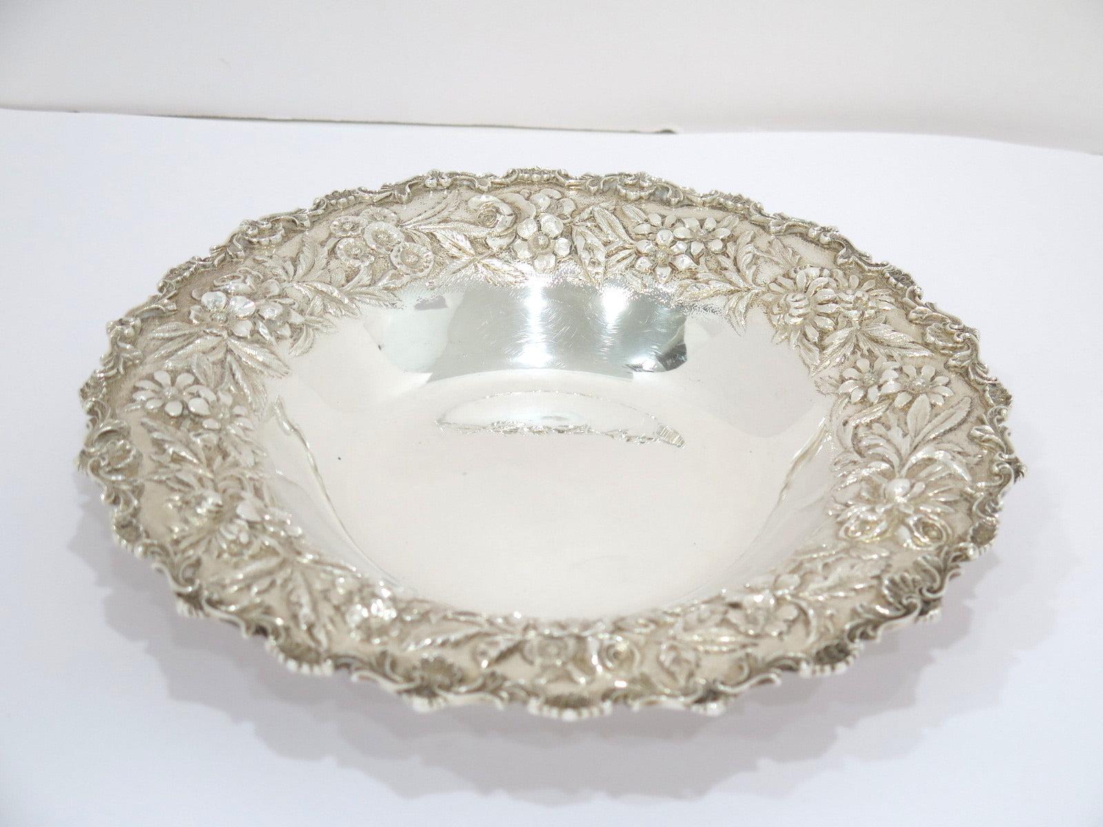 American 9.75 in - Sterling Silver S. Kirk & Son Antique Floral Repousse Serving Bowl For Sale
