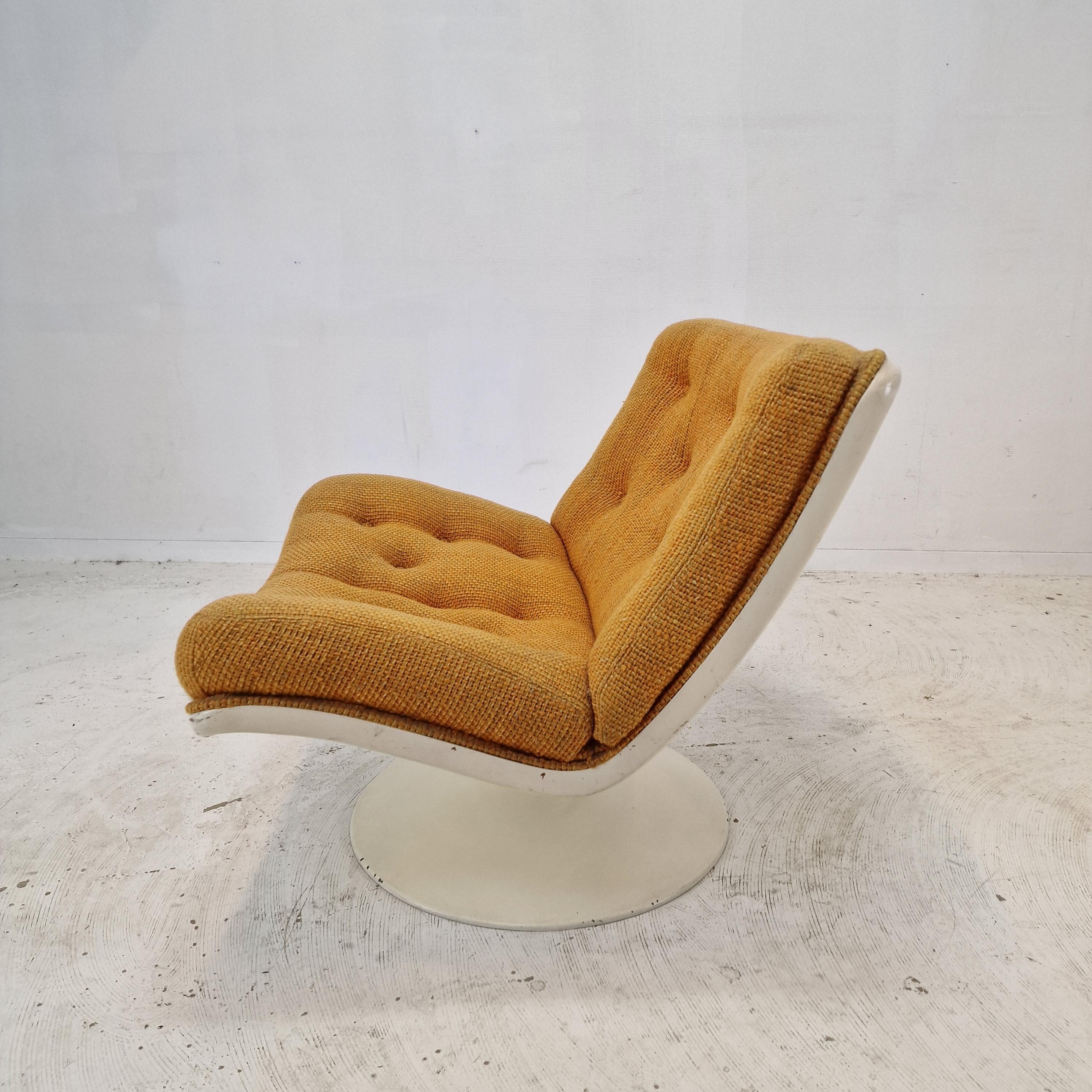 Late 20th Century 975 Lounge Chair by Geoffrey Harcourt for Artifort, 1970s For Sale