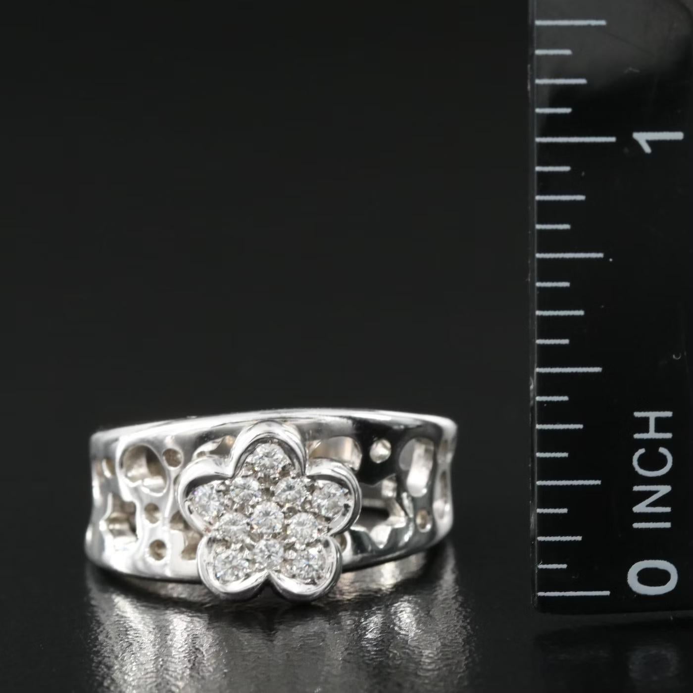 Round Cut $9750 / NEW / PASQUALE BRUNI - ITALY designer Flower Diamond Ring / 18K Gold For Sale