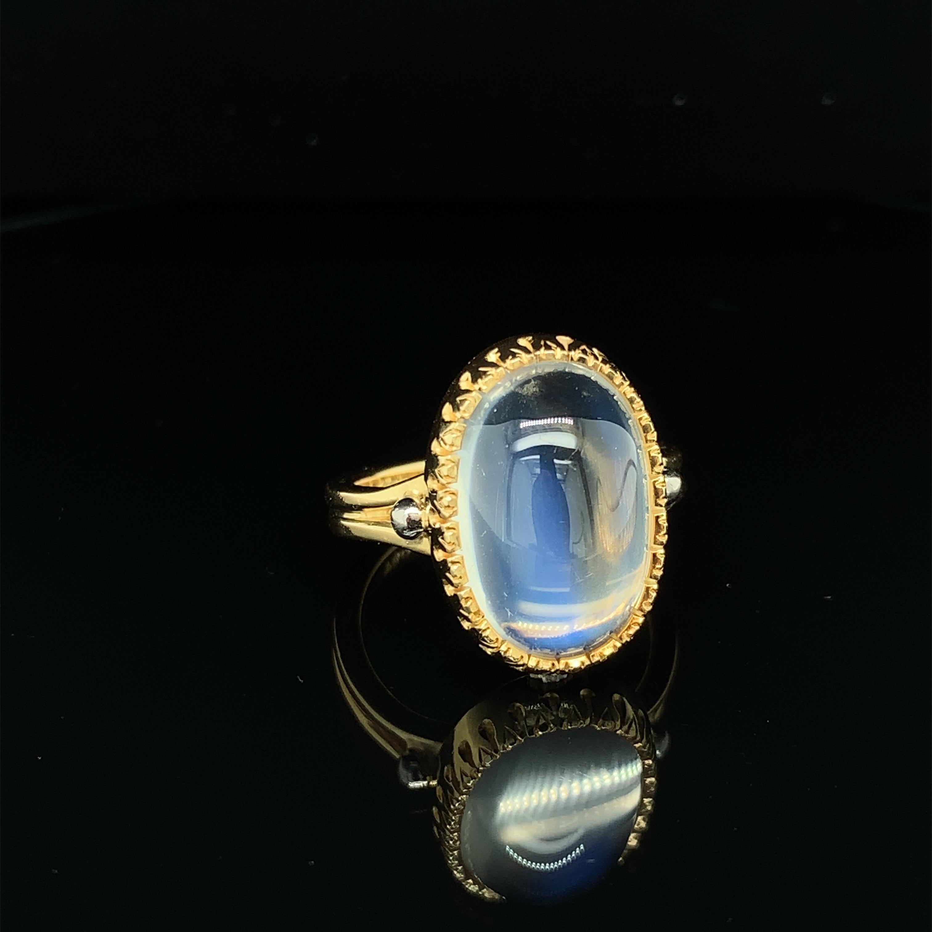 moonstone with blue flash