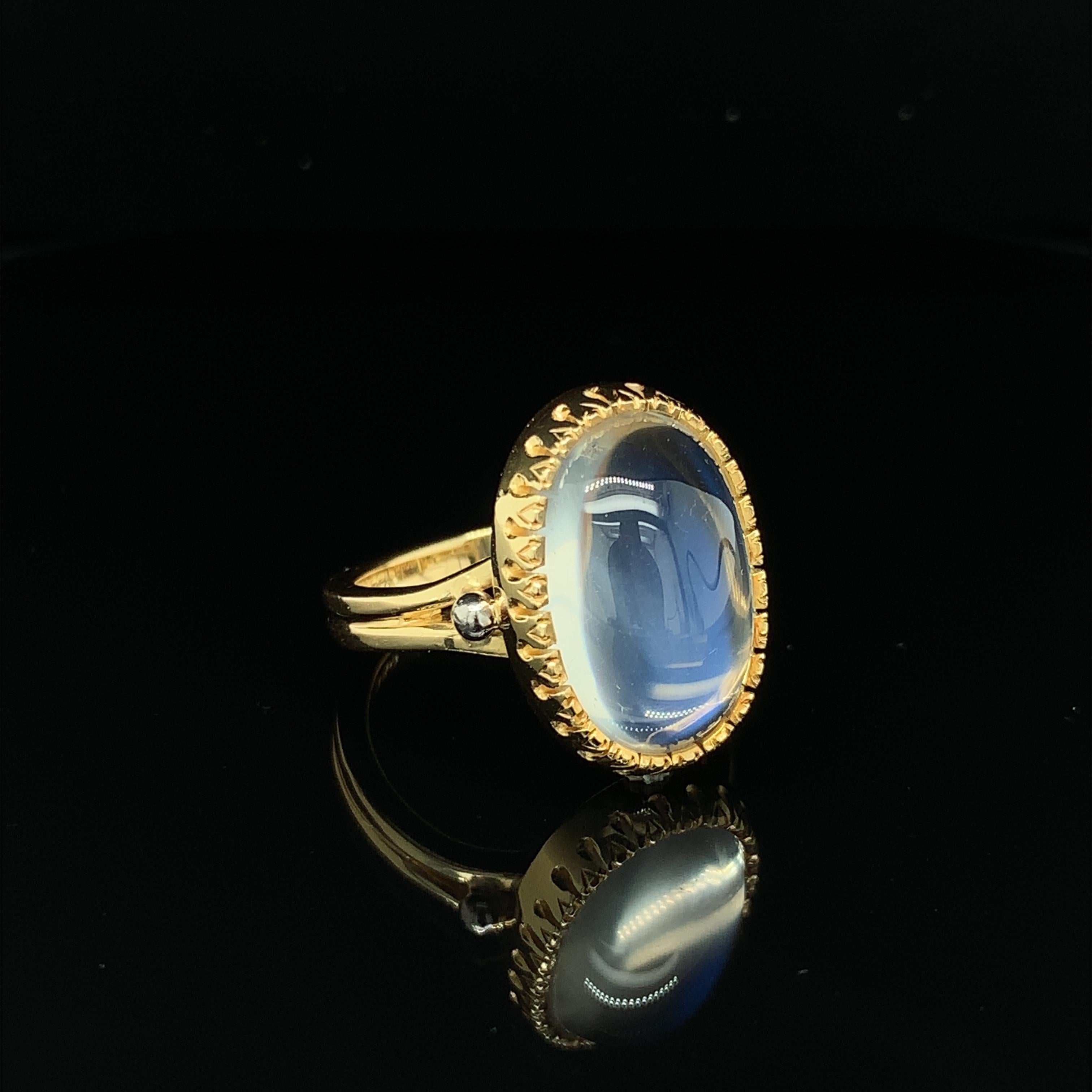 Artisan Blue Flash Moonstone Cabochon Bezel Set Ring 18k Gold, 9.79 Carats For Sale