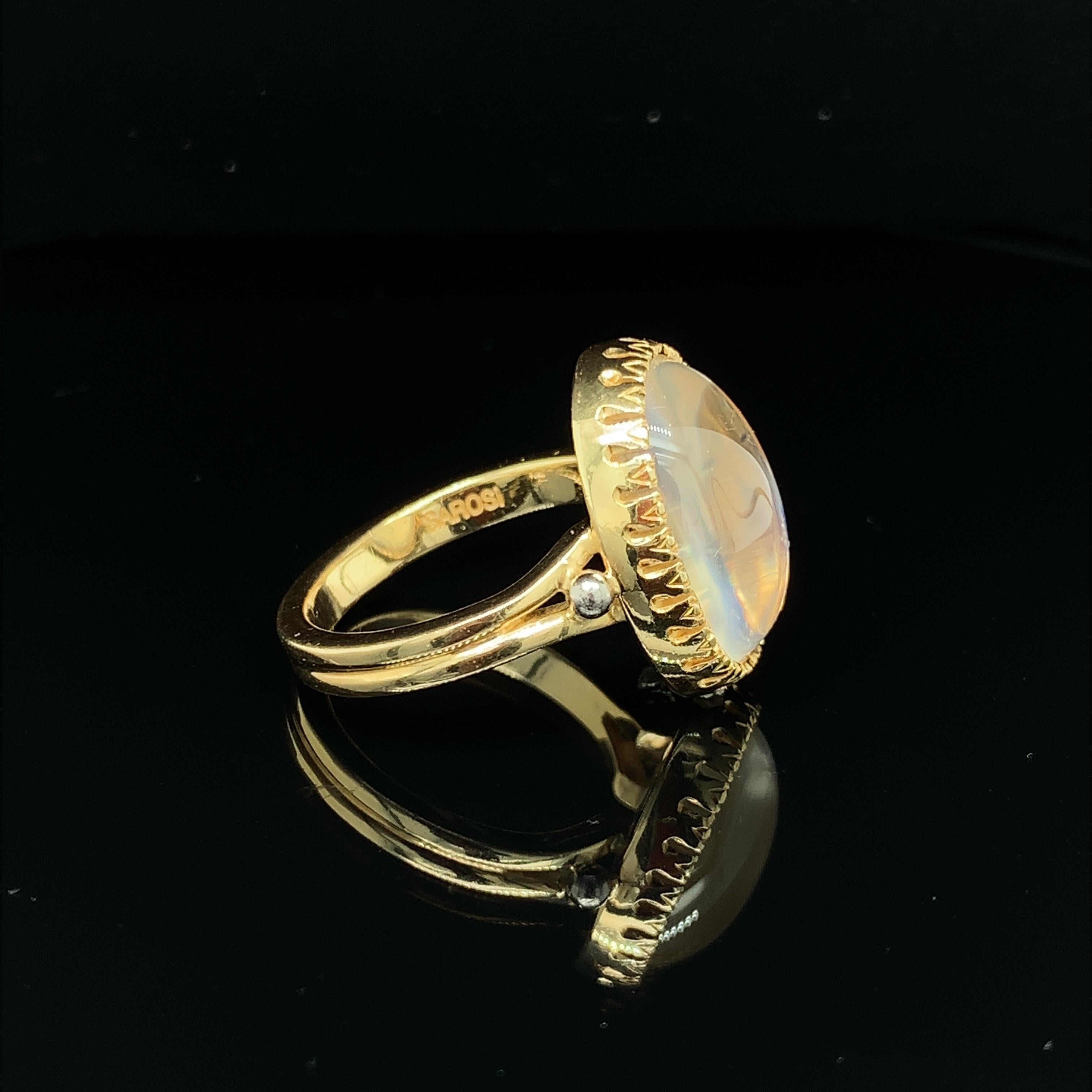 Women's or Men's Blue Flash Moonstone Cabochon Bezel Set Ring 18k Gold, 9.79 Carats For Sale