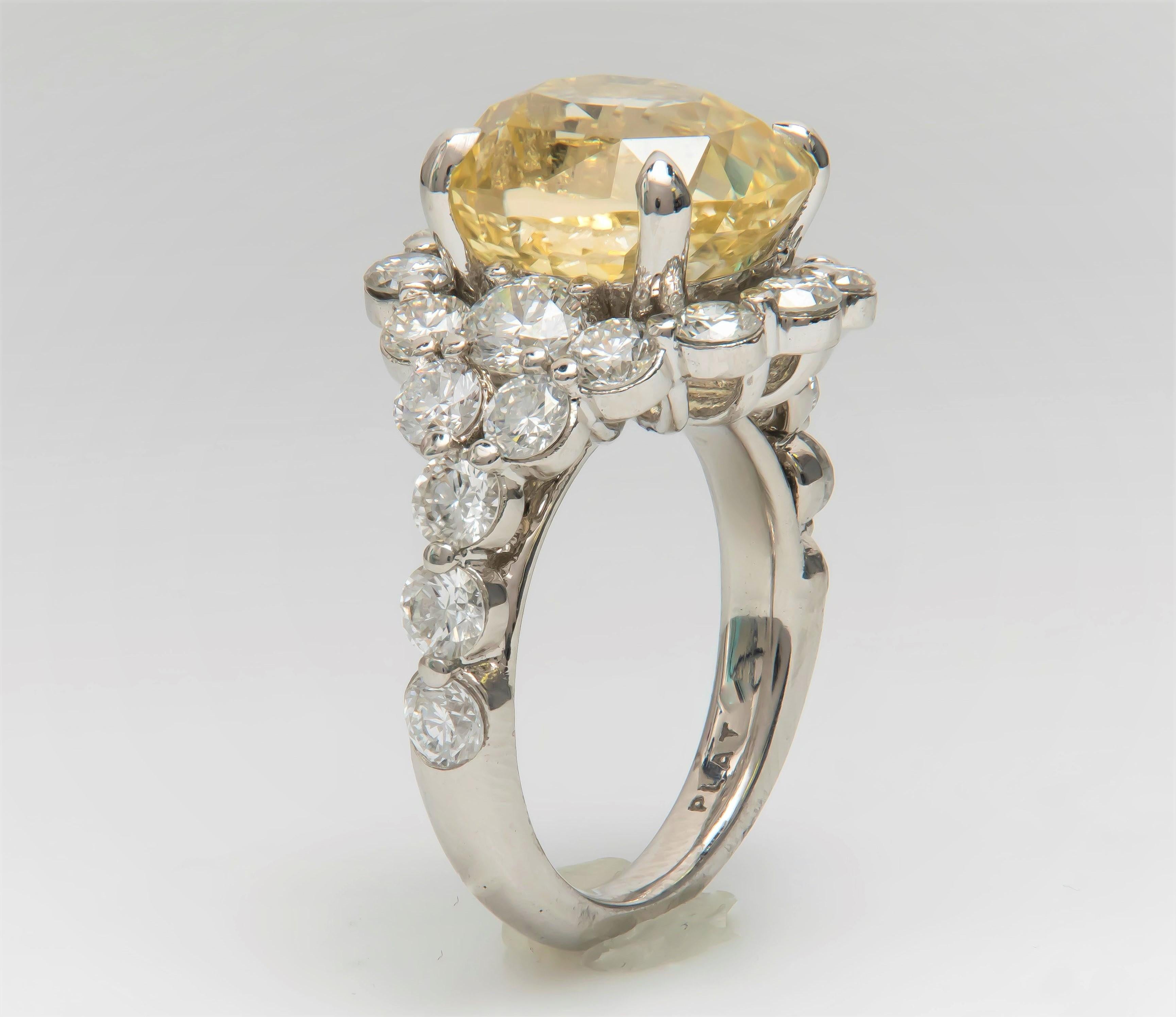 9.79 Carat Cushion Cut Ceylon Natural Yellow Sapphire 'GIA' No Heat Diamond Ring For Sale 2