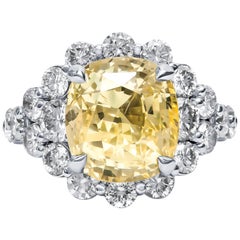9,79 carati di zaffiro giallo naturale di Ceylon con taglio a cuscino Anello con diamanti senza calore GIA