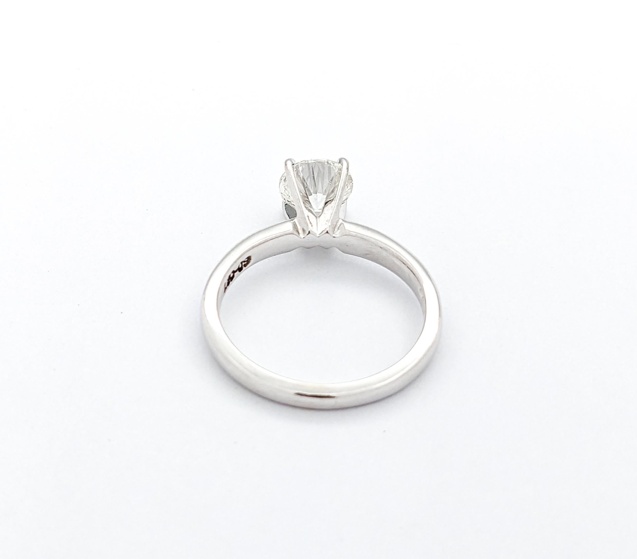 .97ct Diamond Engagement Solitaire Ring In White Gold For Sale 2