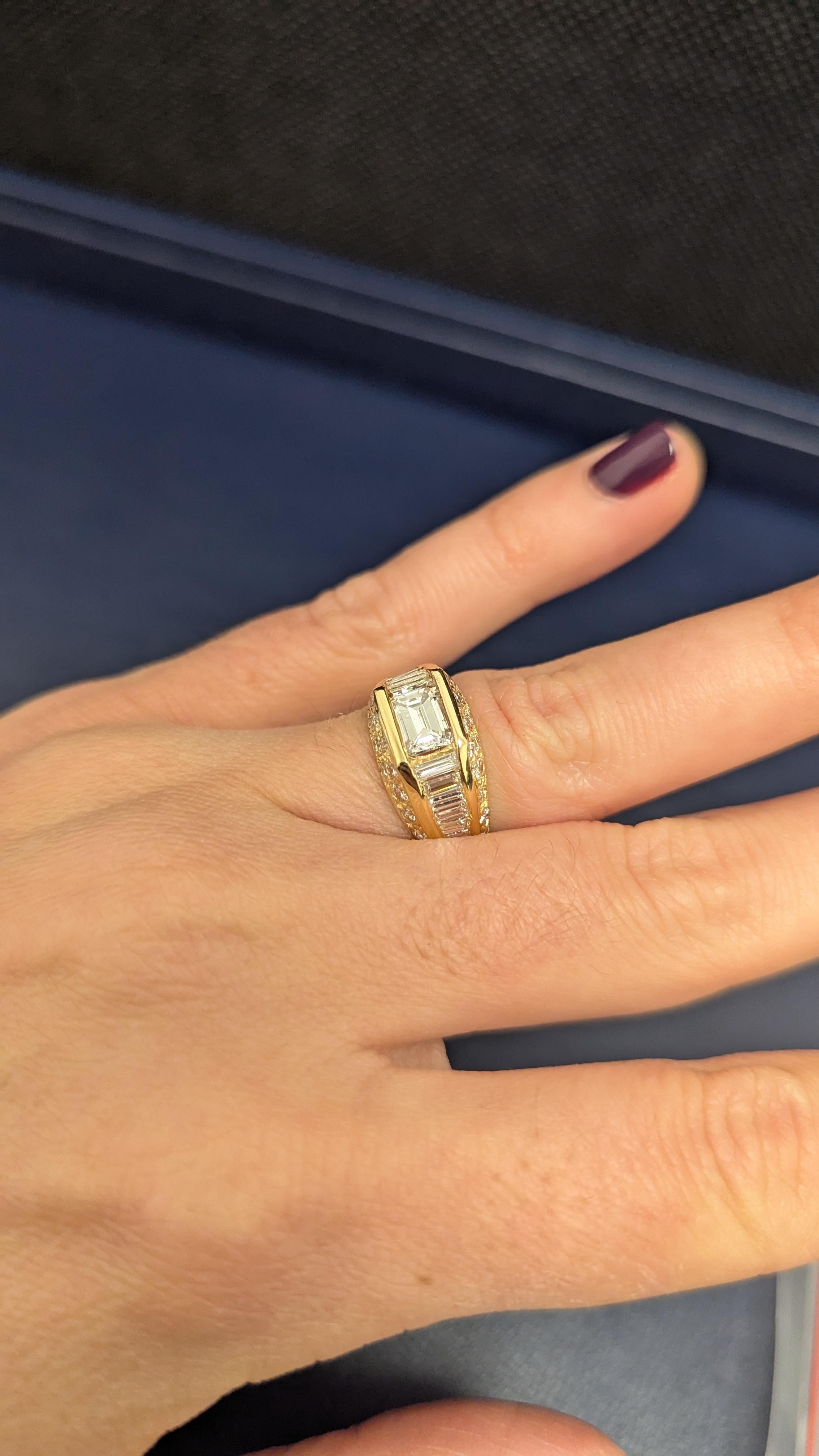.97cts Emerald-Cut Diamond 18K Gold Ring Corte esmeralda en venta