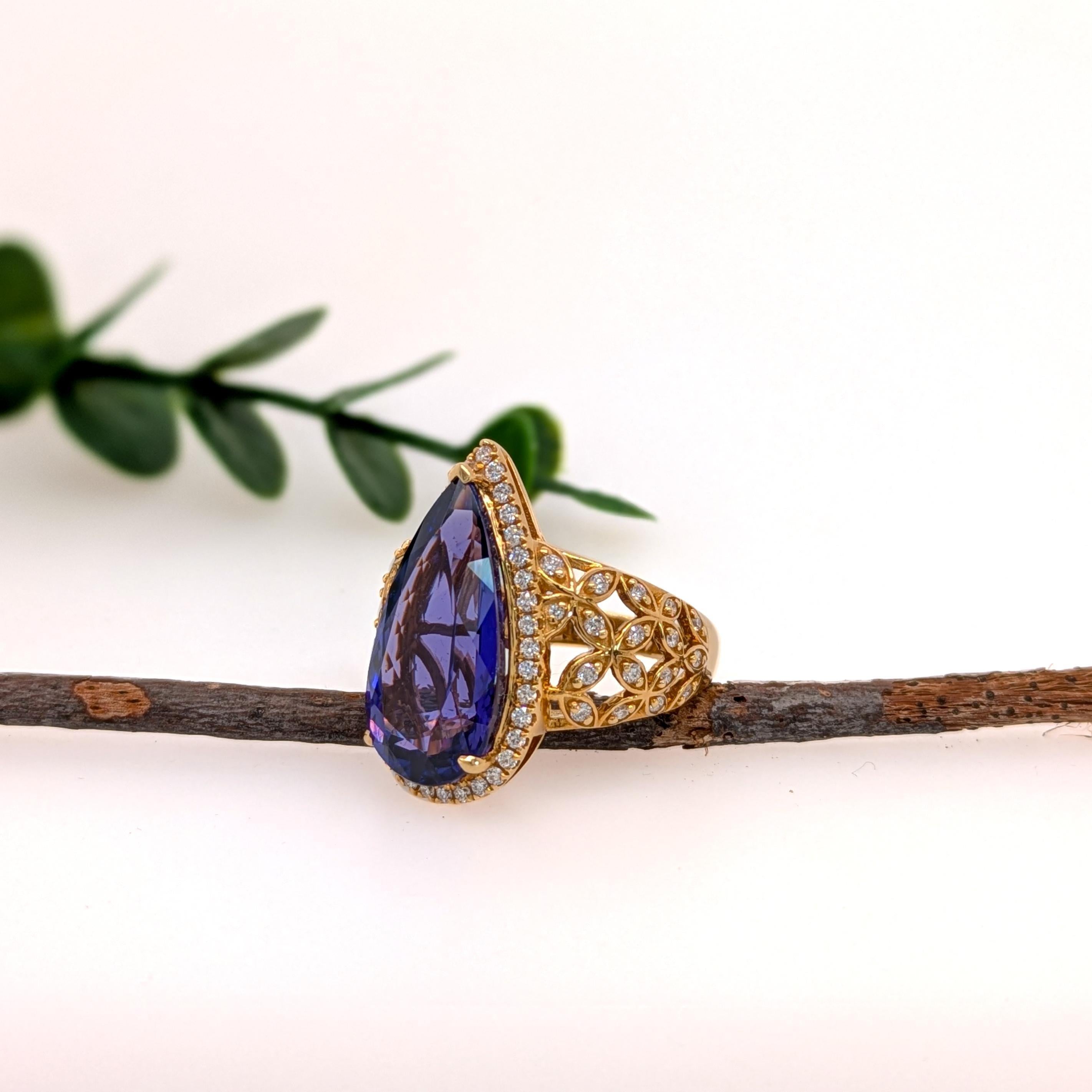 Taille poire Bague en or massif 18 carats avec tanzanite de 9,7 carats et accents de diamants naturels  PE 20x11mm en vente