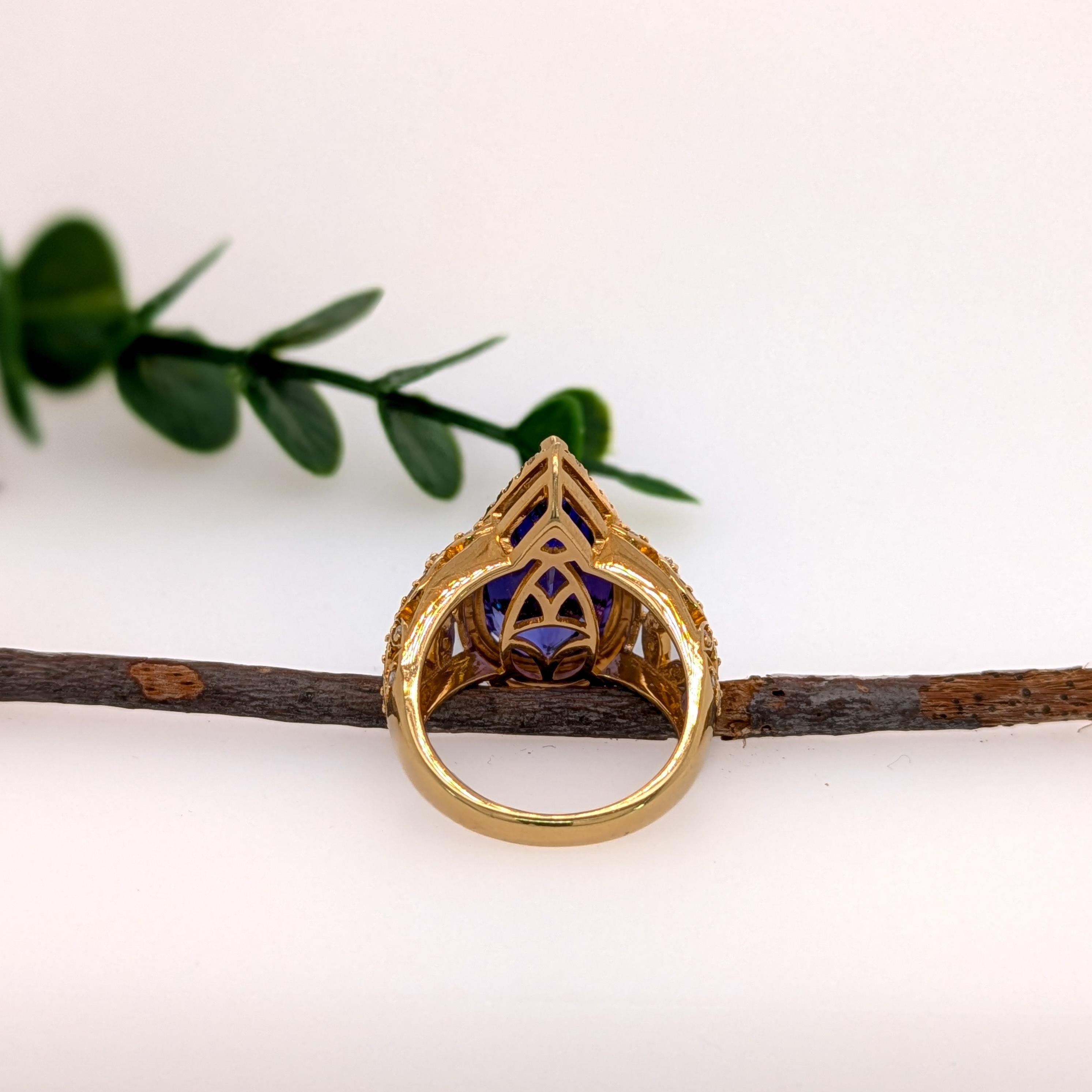 Bague en or massif 18 carats avec tanzanite de 9,7 carats et accents de diamants naturels  PE 20x11mm Pour femmes en vente