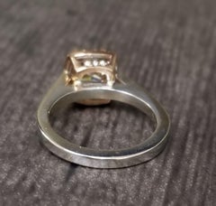 14k Weiß- und Roségold .98 Karat "Brown" Prinzessin Diamant in Halo