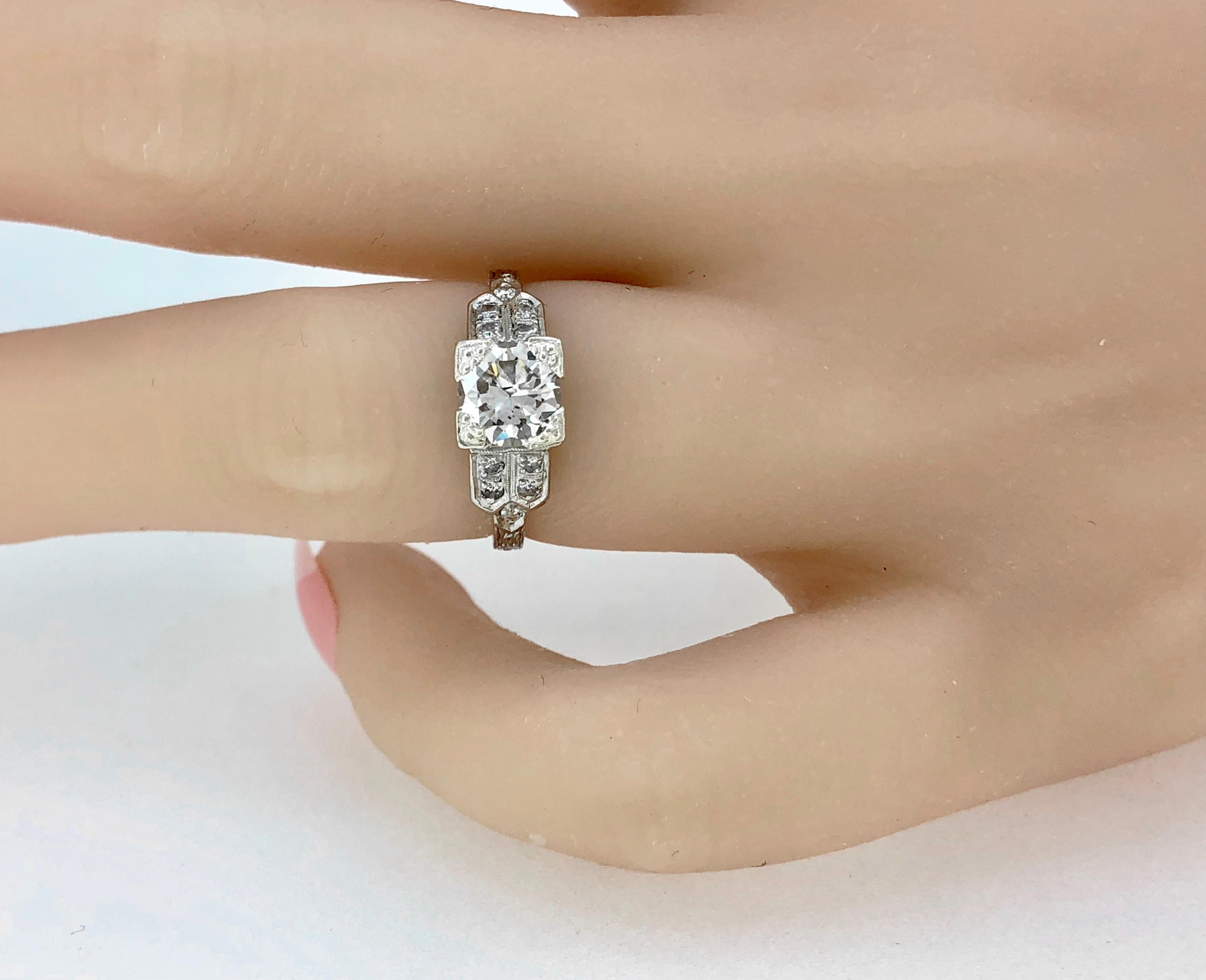.98 Carat Diamond and Platinum Antique Engagement Ring Art Deco In Excellent Condition For Sale In Tampa, FL
