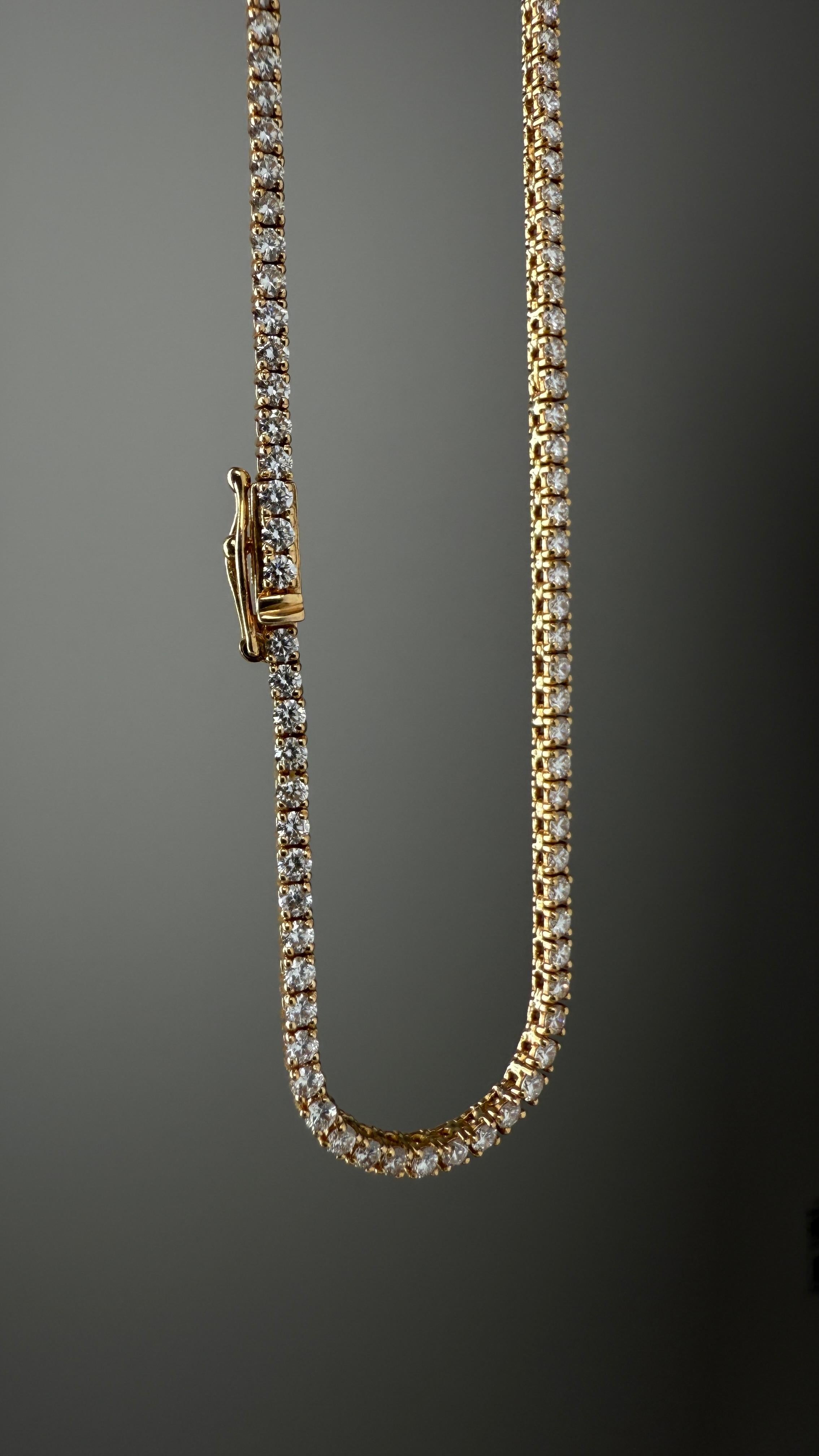 Collier de tennis en or jaune 18 carats avec diamant miné de 9,8 carats en vente 2