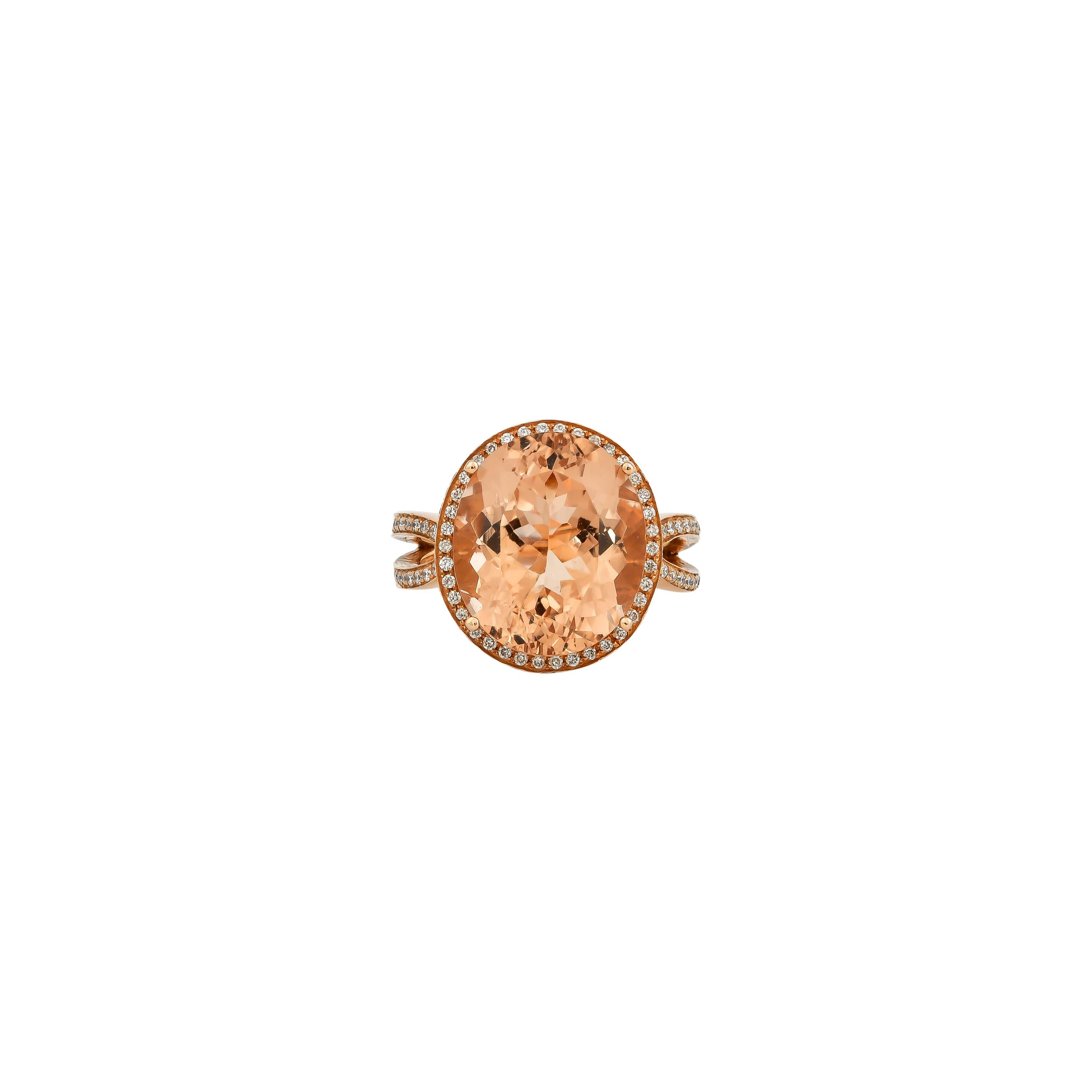 Women's 9.8 Carat Morganite and Diamond Ring in 18 Karat Rose Gold For Sale