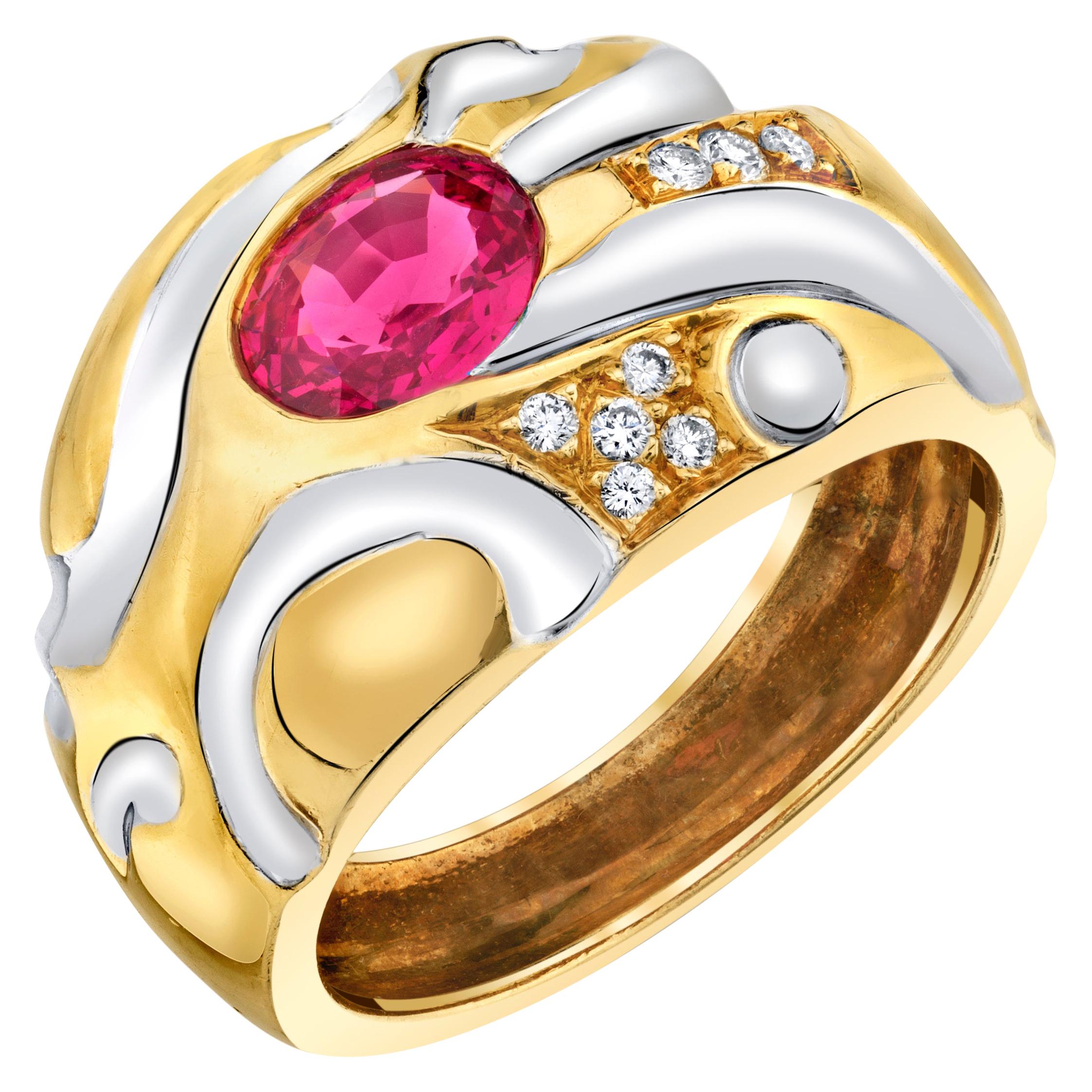 Hot Pink Red Spinel and Diamond 18k Two-Toned Gold Retro Dome Band Ring