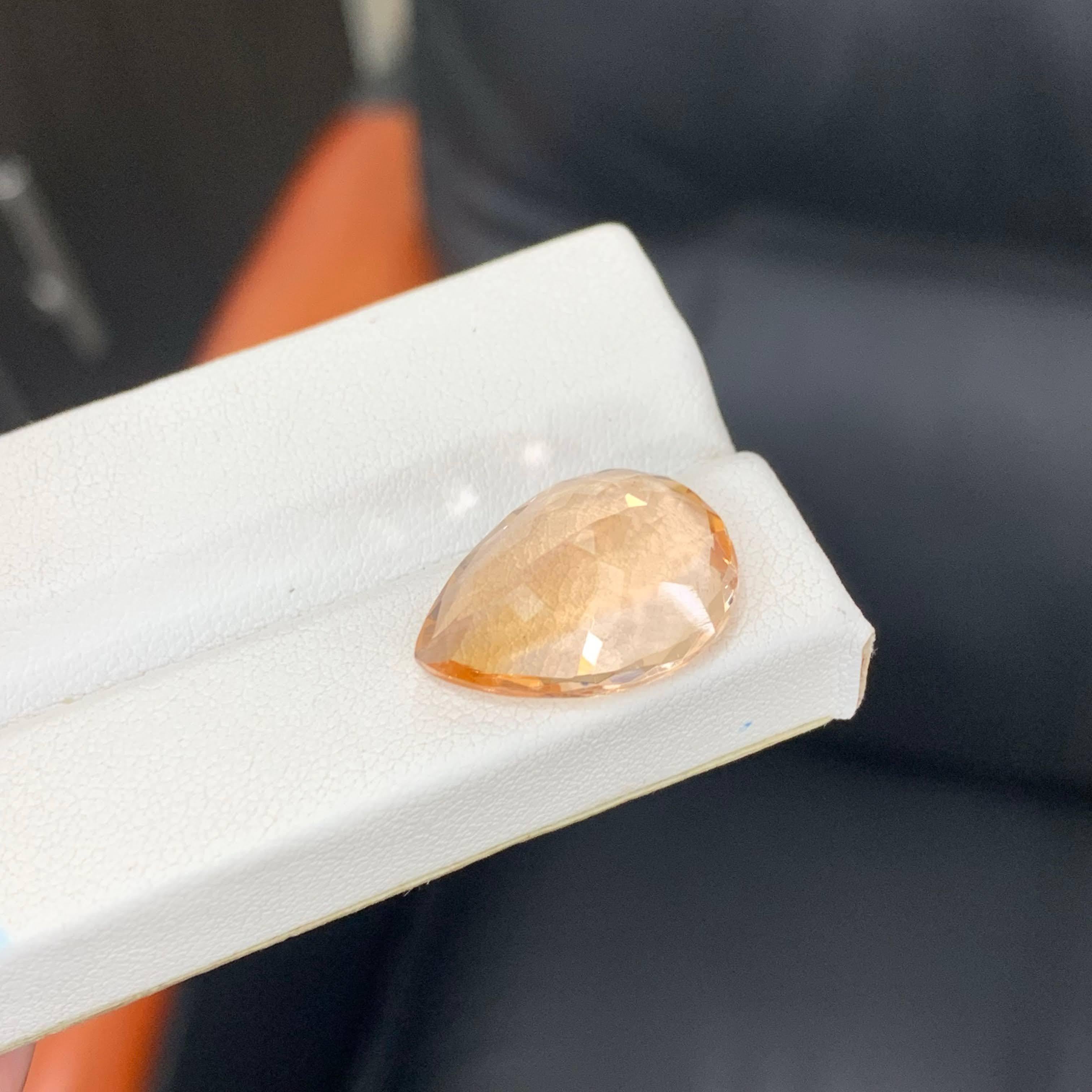 9,80 Karat Natürlicher loser Pfirsich Morganit Stein Birnenschliff Afrikanischer Edelstein (Tropfenschliff) im Angebot