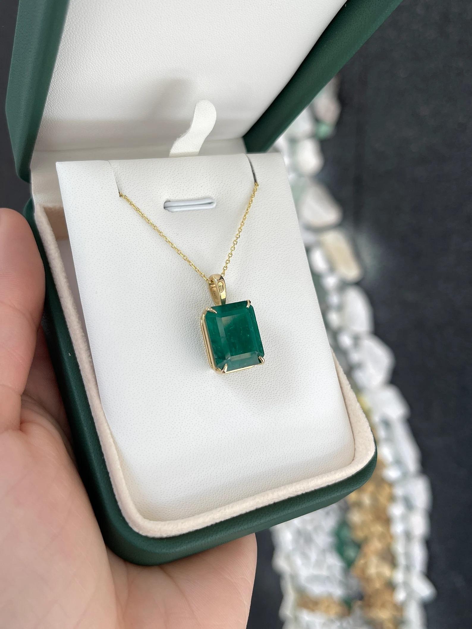 Modern 9.80 Carats Huge Dark Green Emerald Cut Solitaire Unisex Pendant Gold 14K For Sale