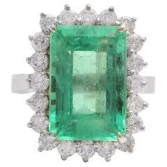 9.80 Carats Natural Colombian Emerald and Diamond 18K Solid White Gold Ring