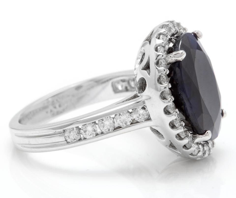 Ring aus 14 Karat massivem Weißgold mit 9,80 Karat natürlichem Saphir und Diamant (Rundschliff) im Angebot