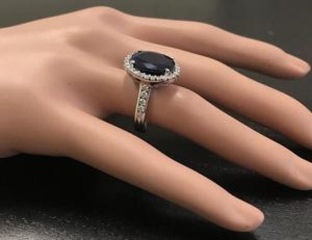 Ring aus 14 Karat massivem Weißgold mit 9,80 Karat natürlichem Saphir und Diamant im Angebot 1