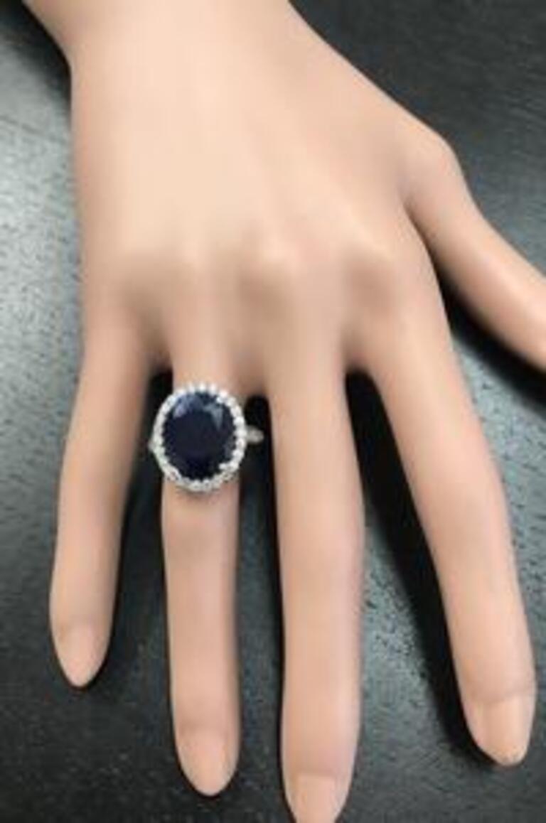 Ring aus 14 Karat massivem Weißgold mit 9,80 Karat natürlichem Saphir und Diamant im Angebot 3
