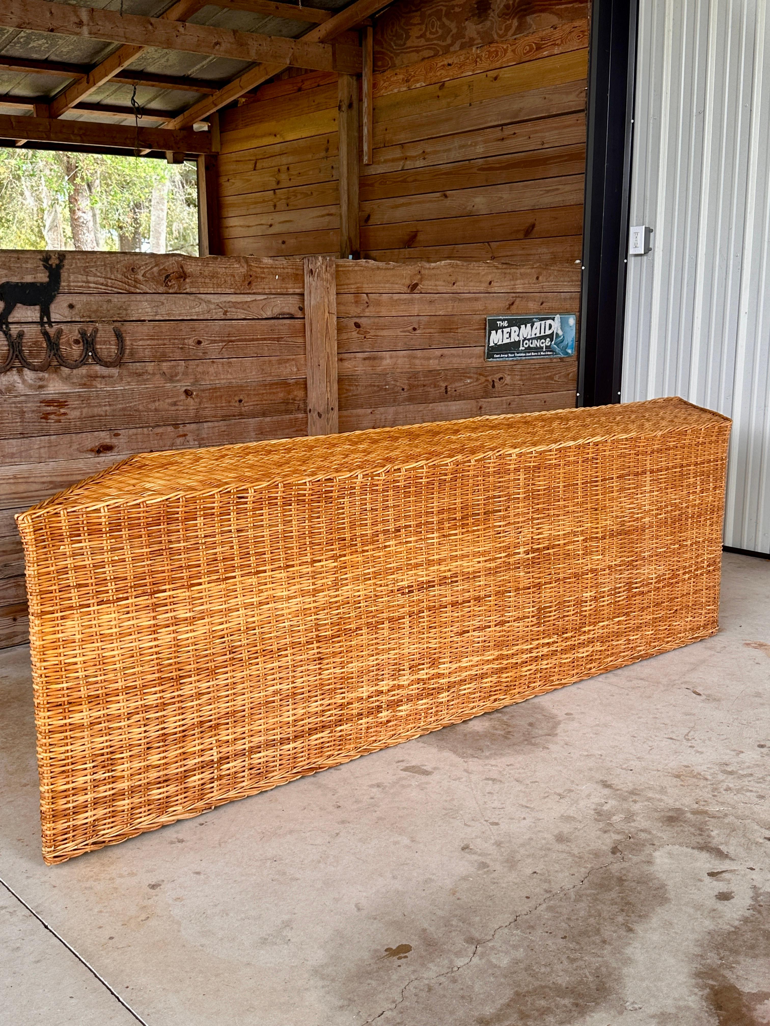 1980’s Monumental Organic Modern Large Braid Rattan Console/Partner Desk en venta 10