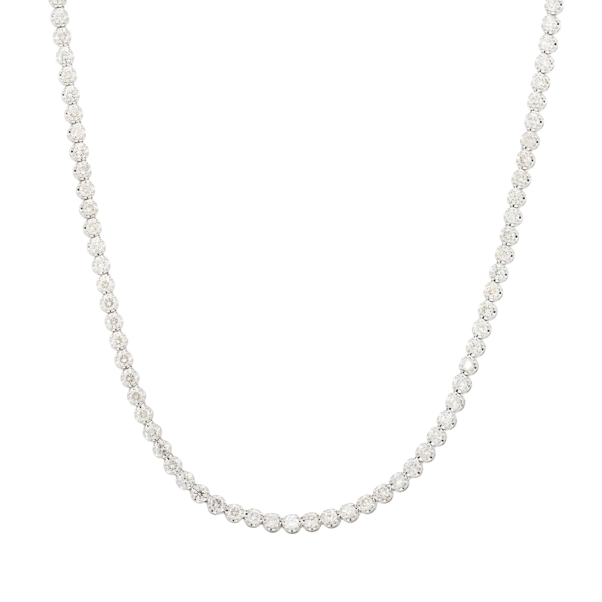 Taille ronde Collier tennis en diamants de 9,81 carats avec chaînes en métal 14 carats, en stock en vente