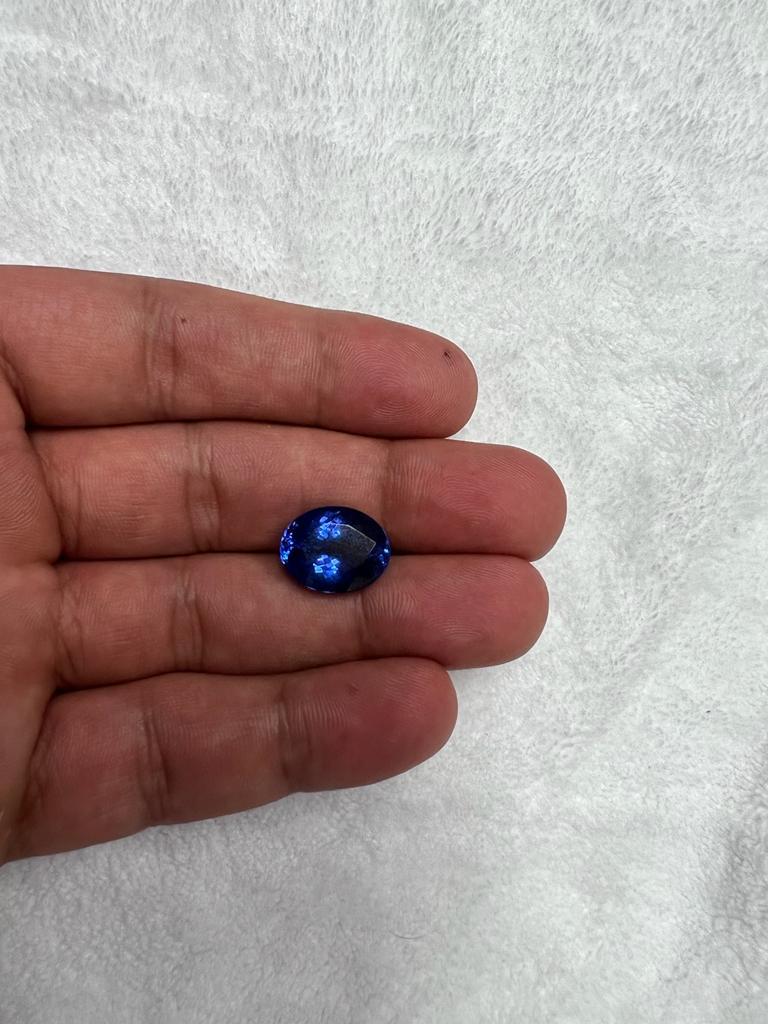 Tanzanite naturelle de 9,81 carats, taille ovale AAA, pierre précieuse non sertie de qualité supérieure Unisexe en vente