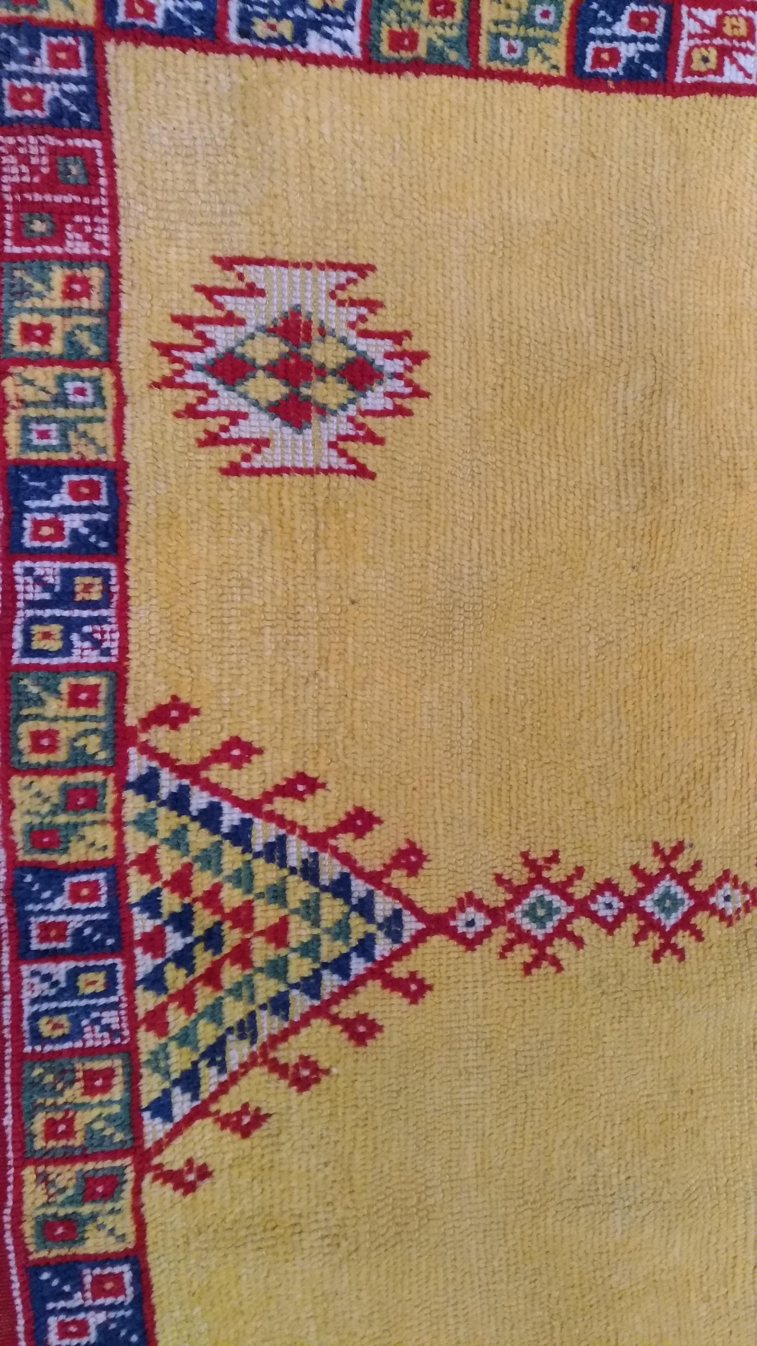 981 - Vintage Moroccan Tribal Berber Rug For Sale 2