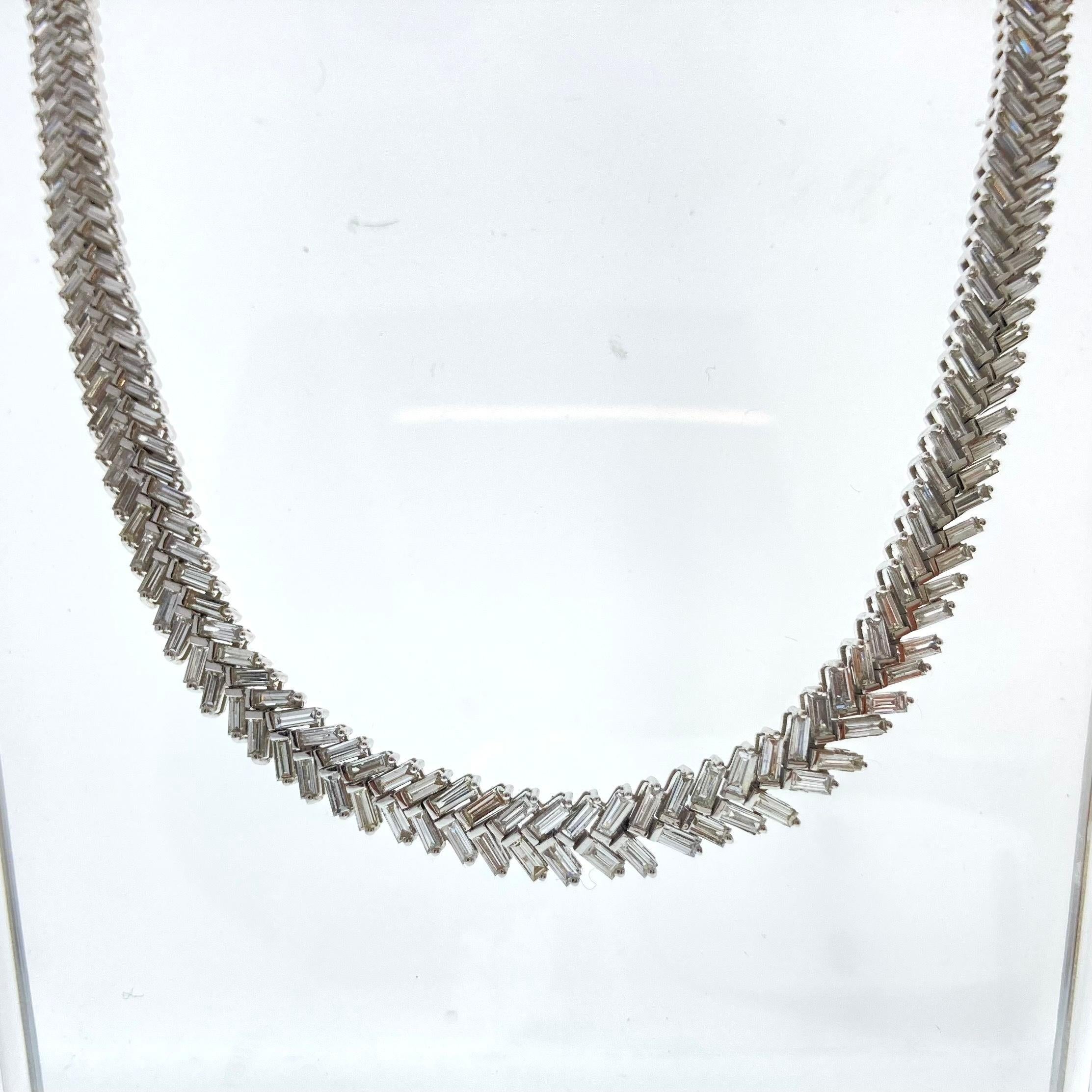 9.82 Carat Baguette Diamond Fashion Necklace In 18k White Gold In New Condition For Sale In Chicago, IL