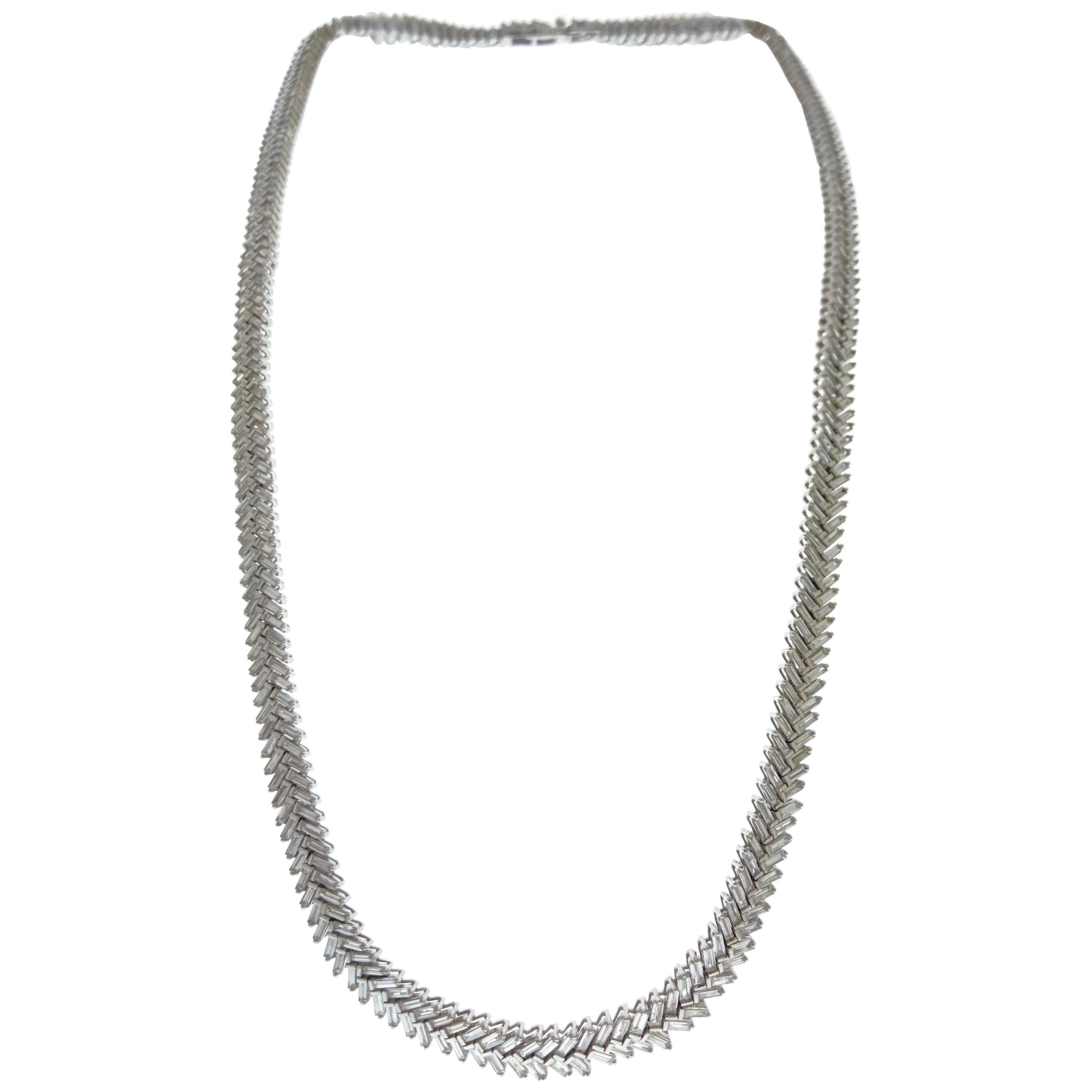 Collar de moda de diamantes baguette de 9,82 quilates en oro blanco de 18 quilates