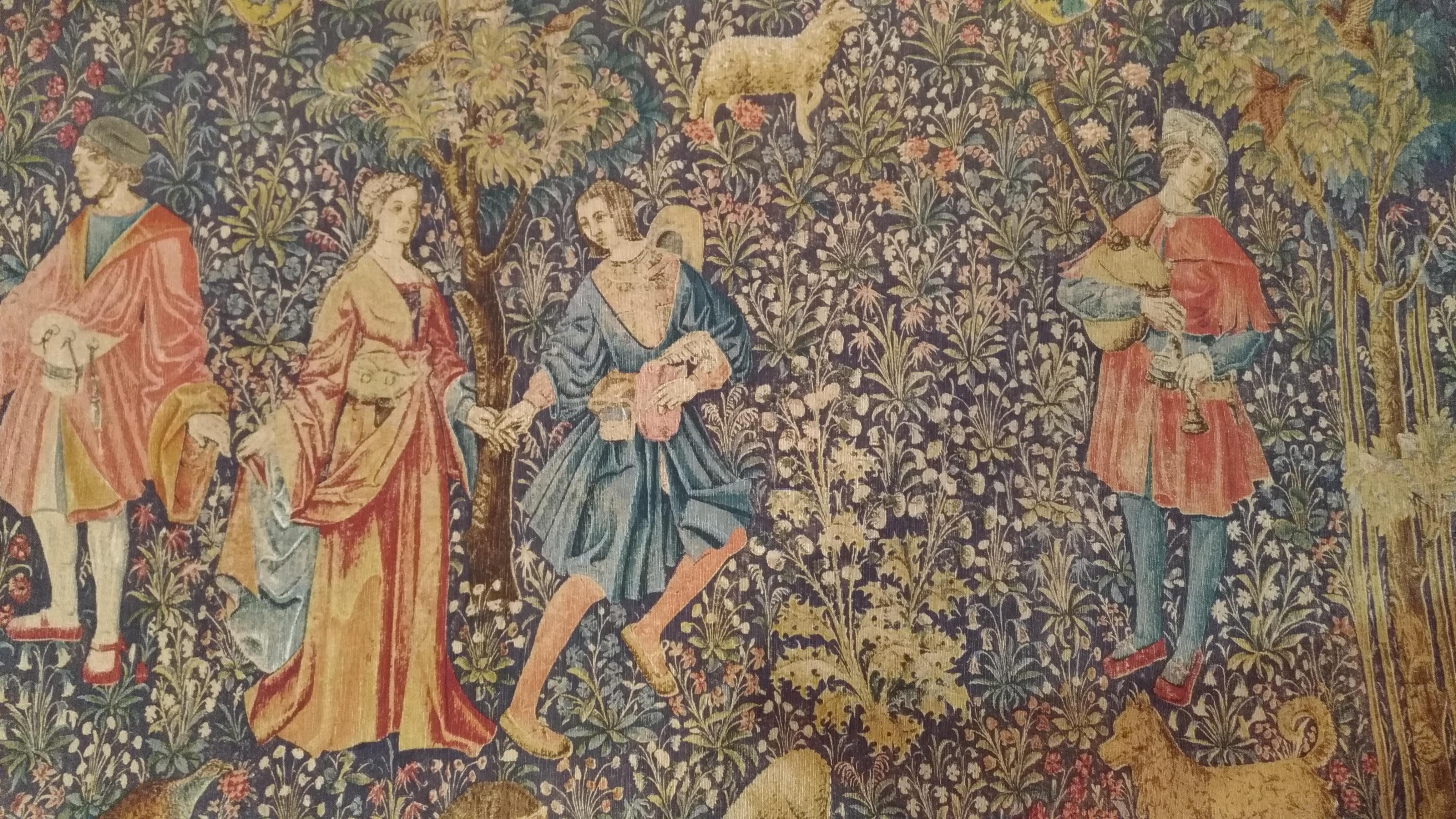 characteristics of lady and the unicorn tapestry