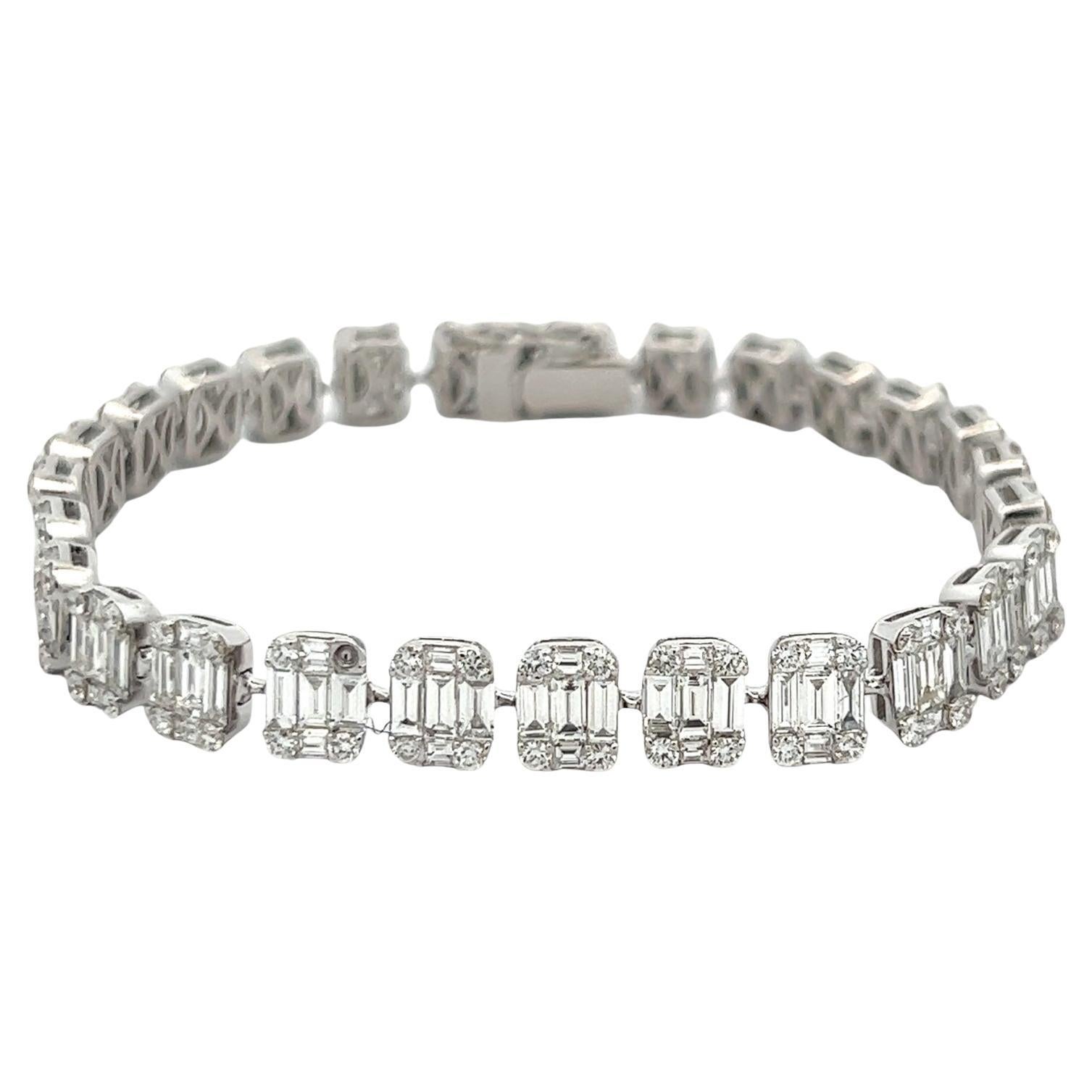 9.83 CTW Diamond 18 Karat White Gold Rectangular Link Modern Bracelet  For Sale
