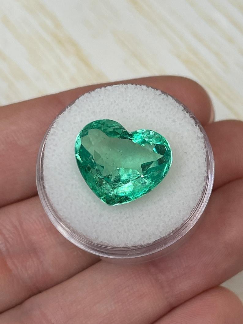 Emerald Cut 9.84 Carat Heart-Cut Colombian Emerald  Loose Natural Heart-Shaped Gem For Sale