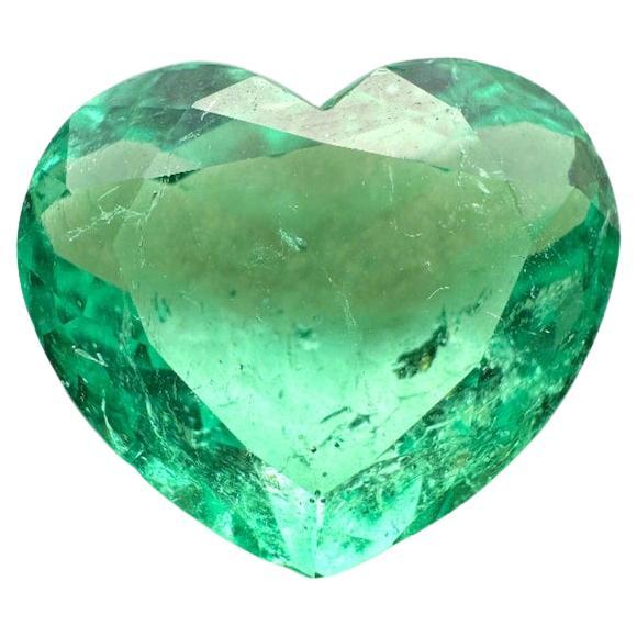 Smeraldo colombiano taglio cuore da 9,84 carati  Gemma sfusa a forma di cuore Nature