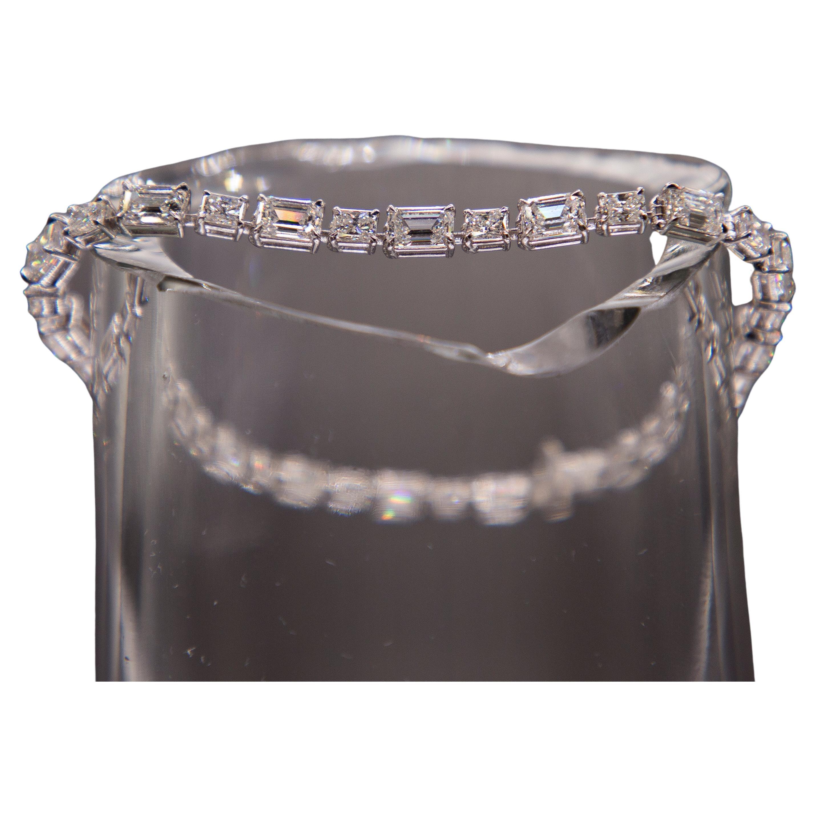 Women's or Men's 9.84 Carats Fine Diamond Emerald/Princess Cut 18k White Gold Handmade Bracelet For Sale