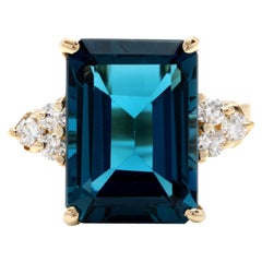 Bague impressionnante en or jaune 14 carats avec topaze bleue de Londres de 9,85 carats et diamants