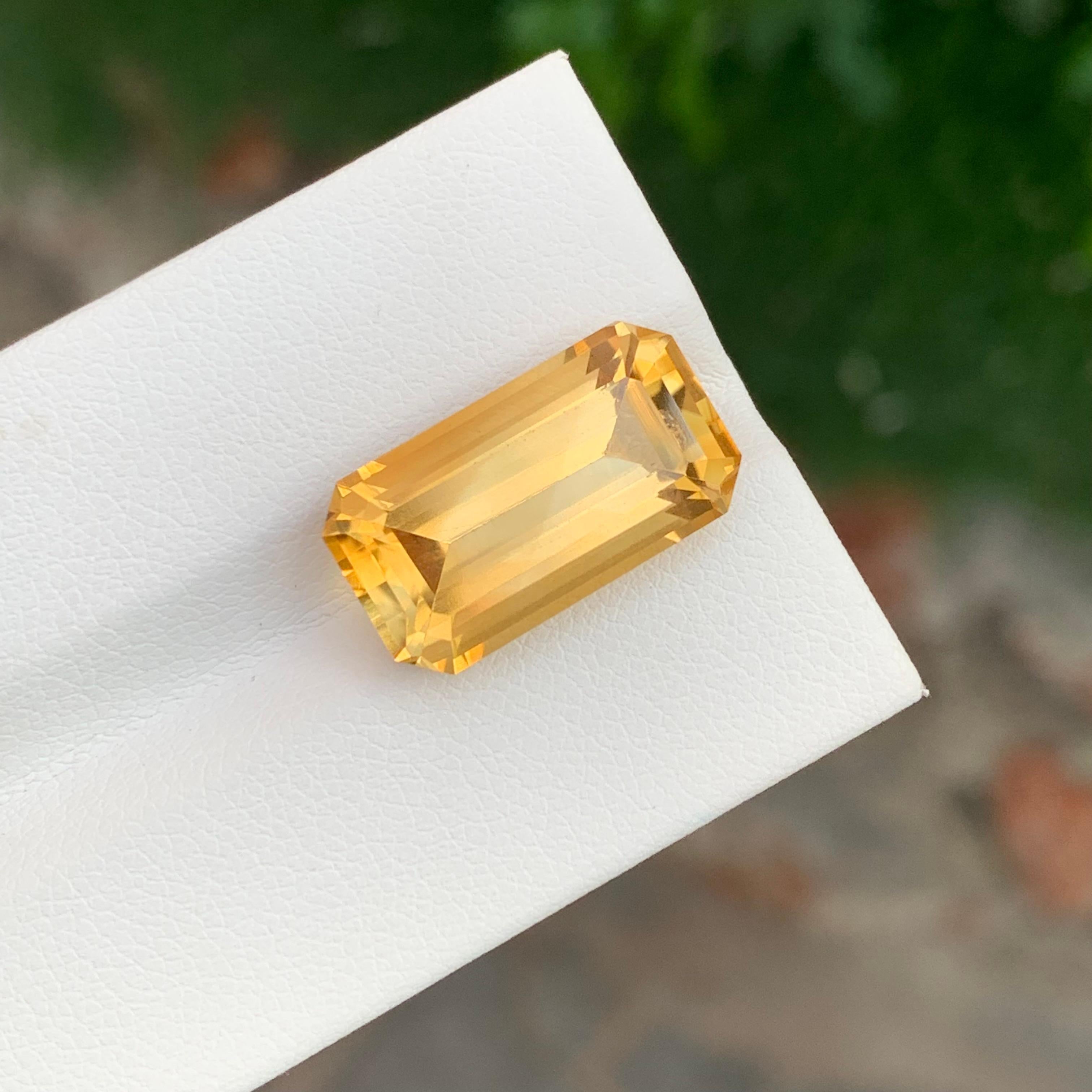 9.85 Carat Natural Loose Yellow Citrine Emerald Shape Gem For Necklace For Sale 5