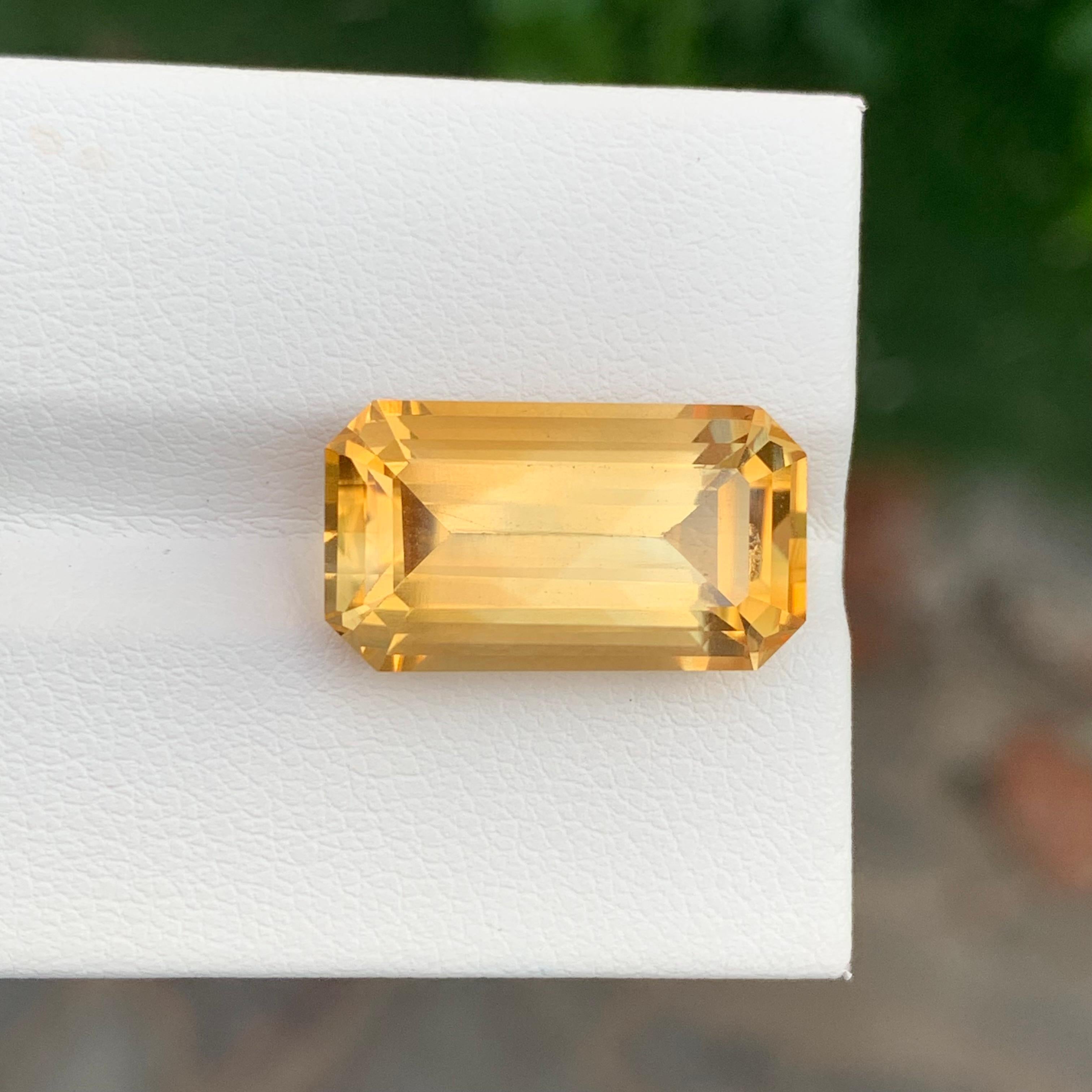 9.85 Carat Natural Loose Yellow Citrine Emerald Shape Gem For Necklace For Sale 3